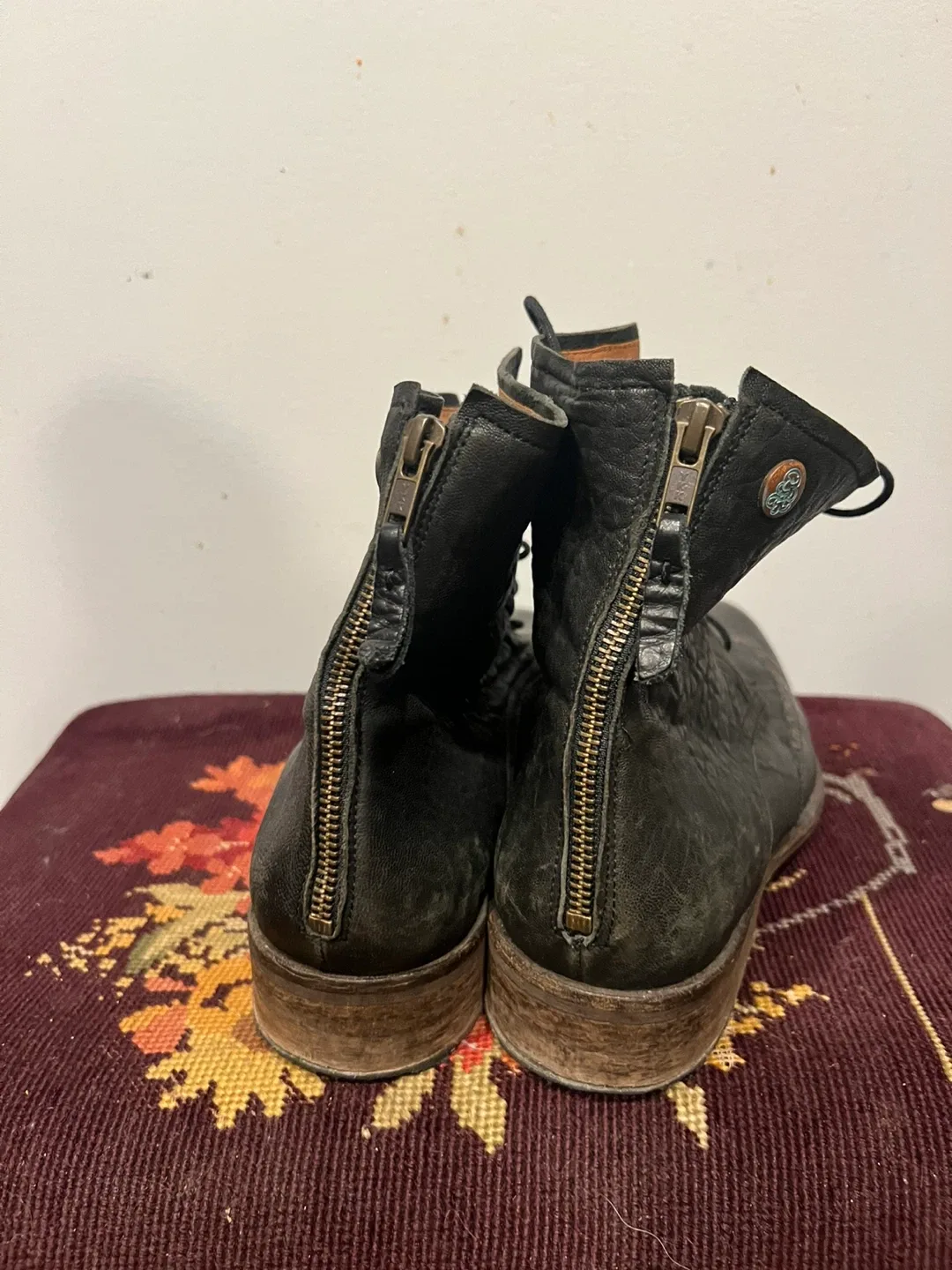 Grotesque Black Leather Wingtip Boots image indicator(3)