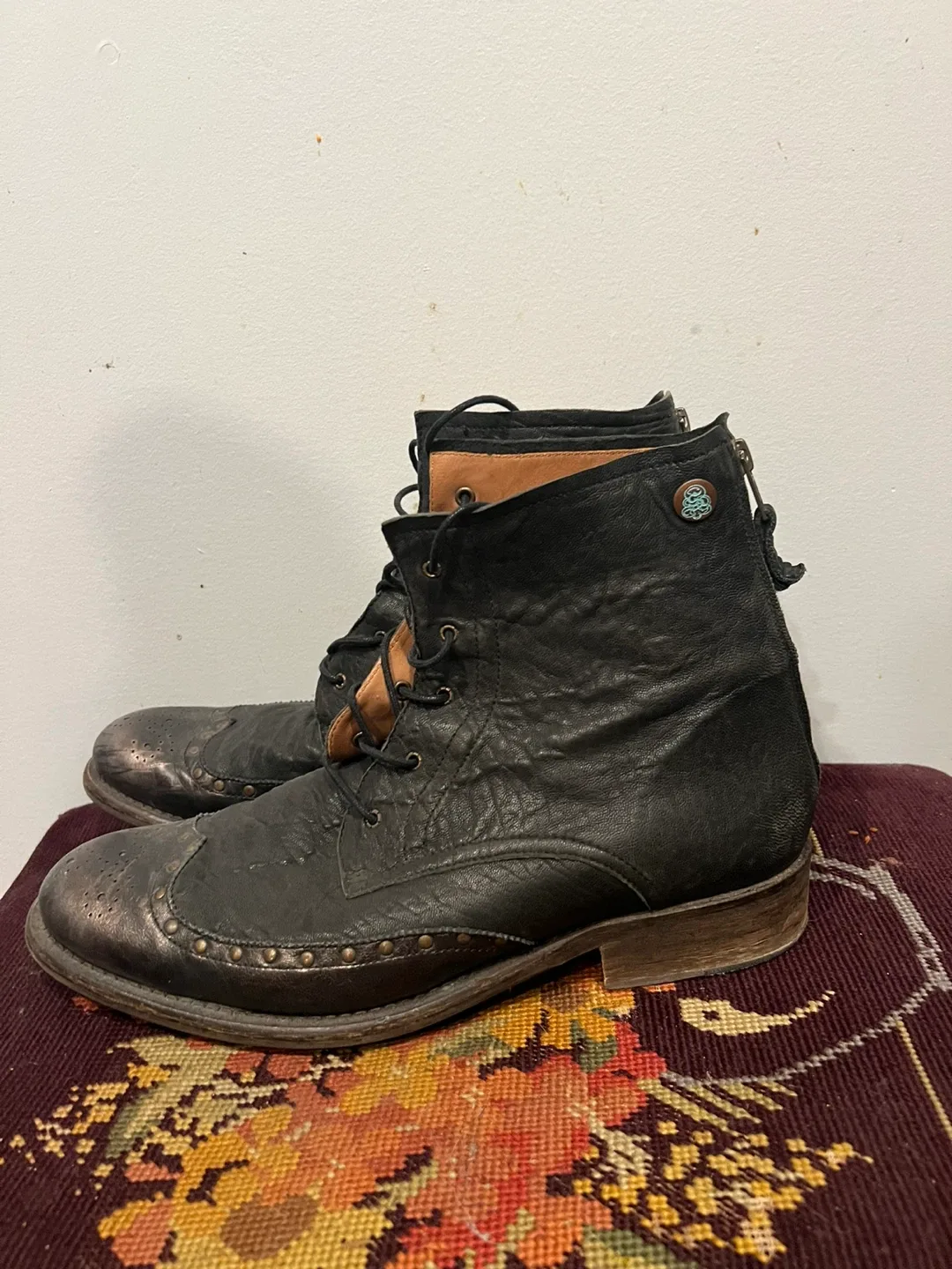 Grotesque Black Leather Wingtip Boots image indicator(2)