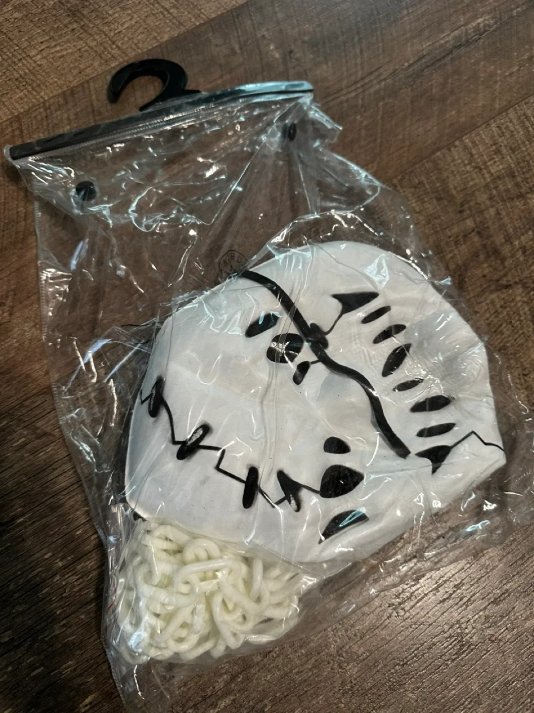 NEW Halloween Mask with Chain image indicator(2)