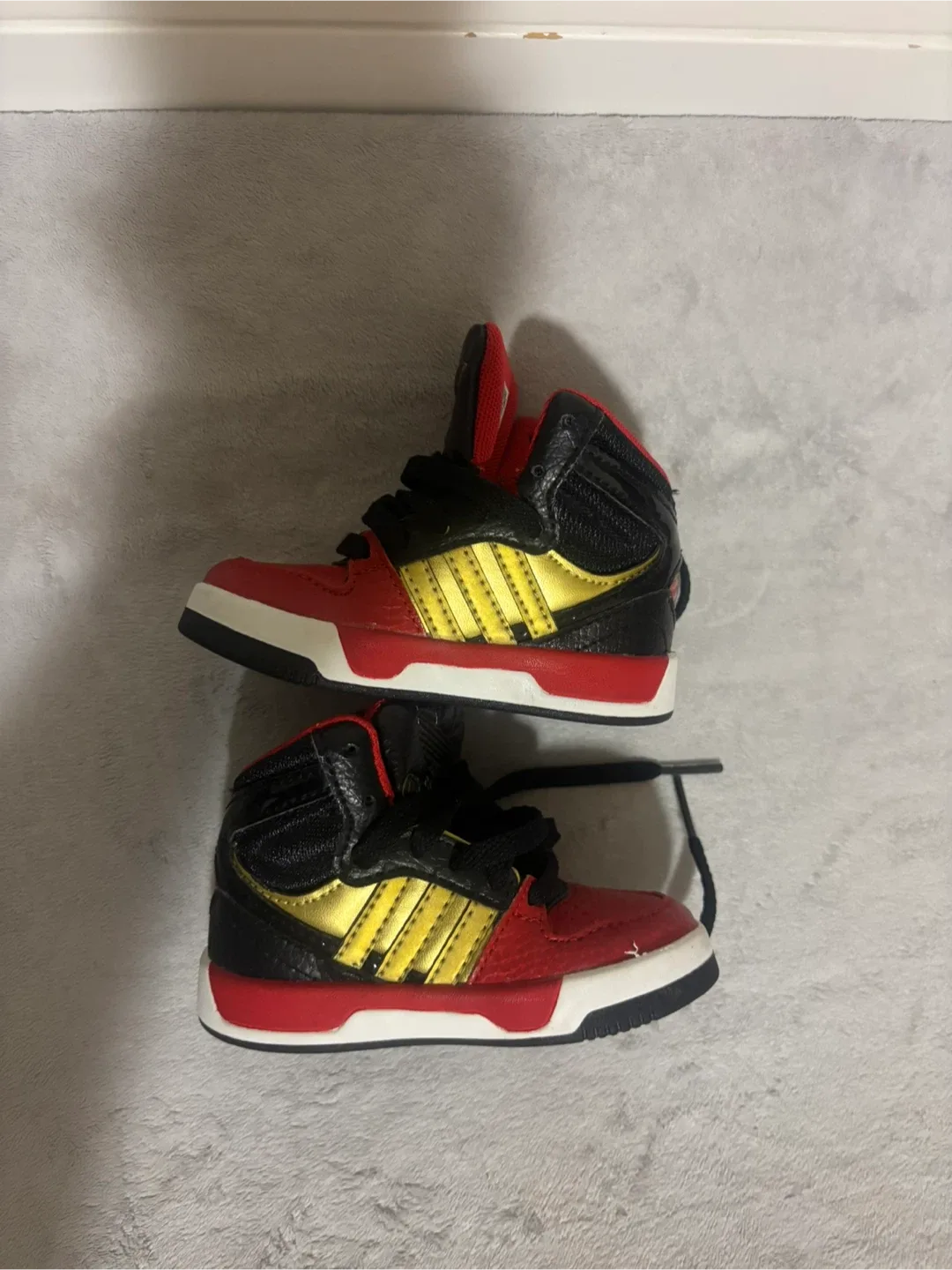 Adidas Kids' High-Top Sneakers, Size 5K image indicator(3)