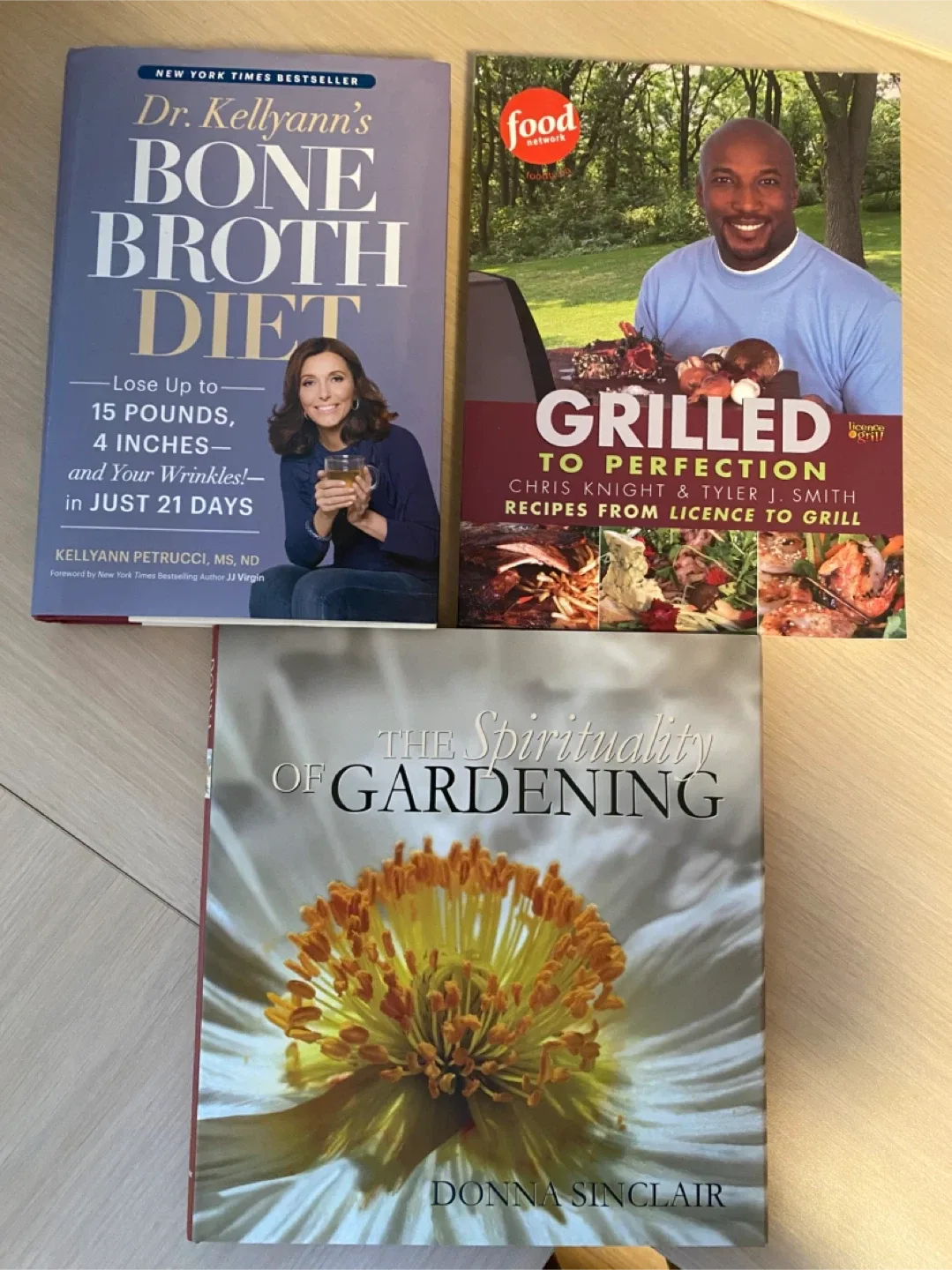 Martha Stewart's Hors D'oeuvres Handbook & Living Cookbook image indicator(8)