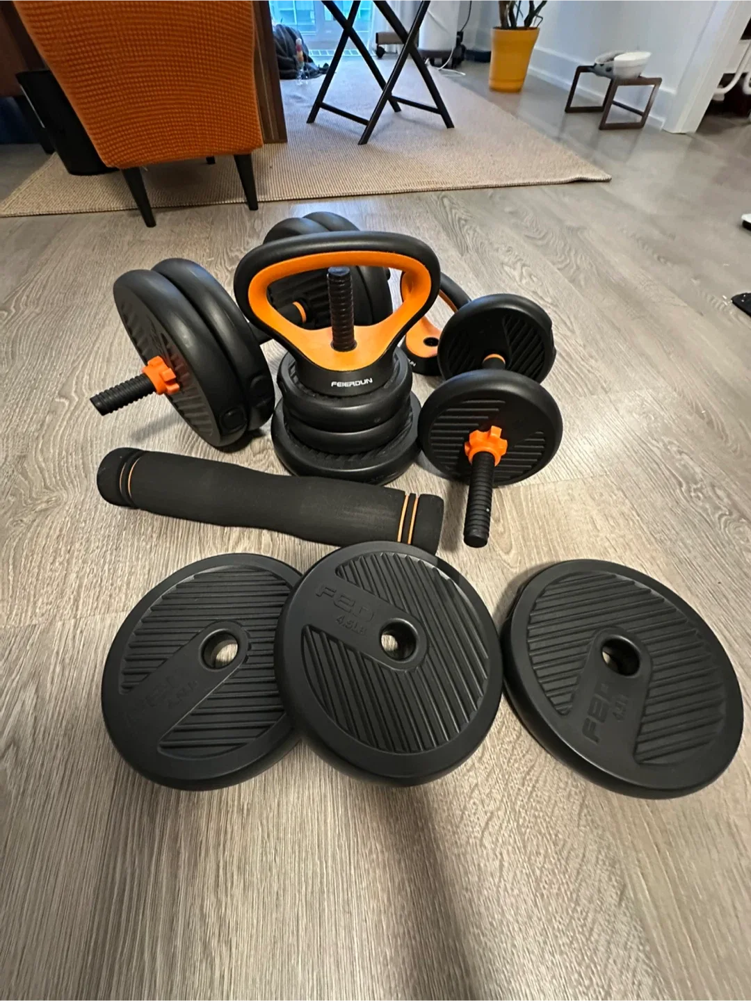 Adjustable Dumbbells set. image indicator(2)