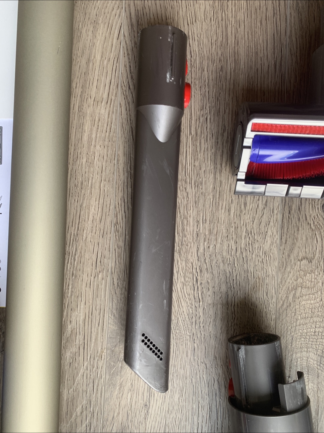 Dyson V8 Animal Cordless Vacuum w/ Box & Accessories - photo 5