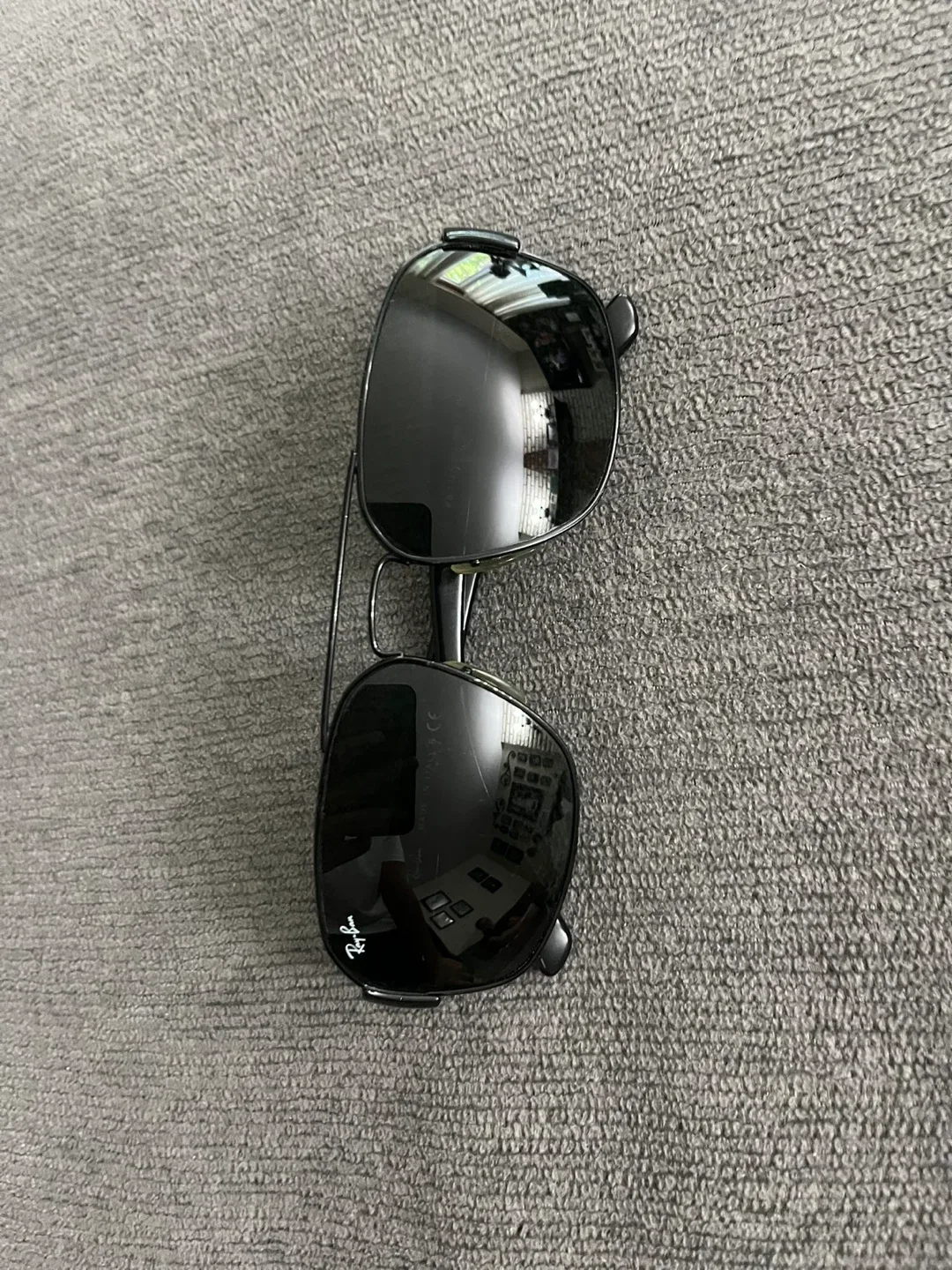 Ray-Ban Sunglasses - Black image indicator(3)