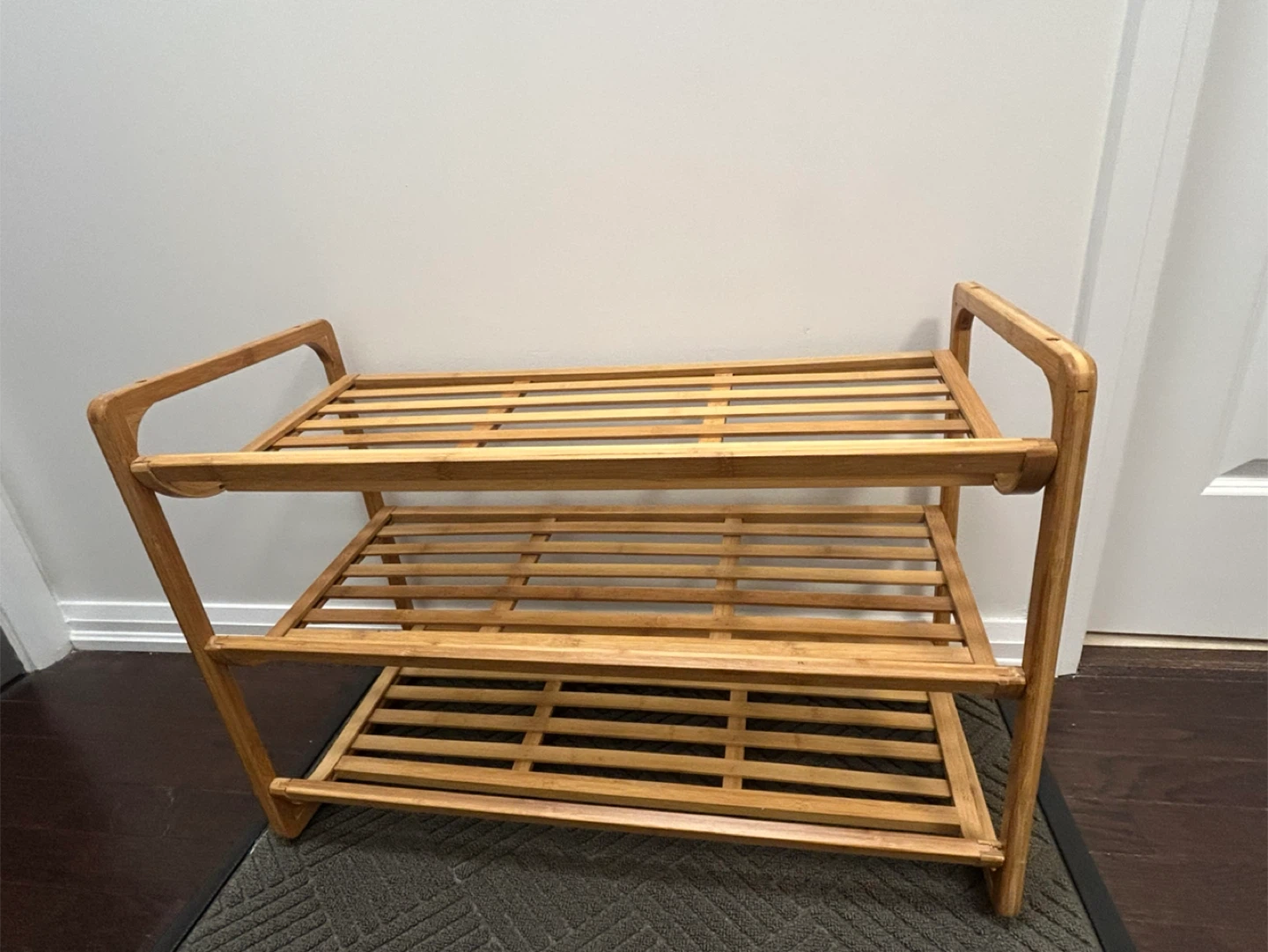 Bamboo shoe rack excellent condition - photo 4