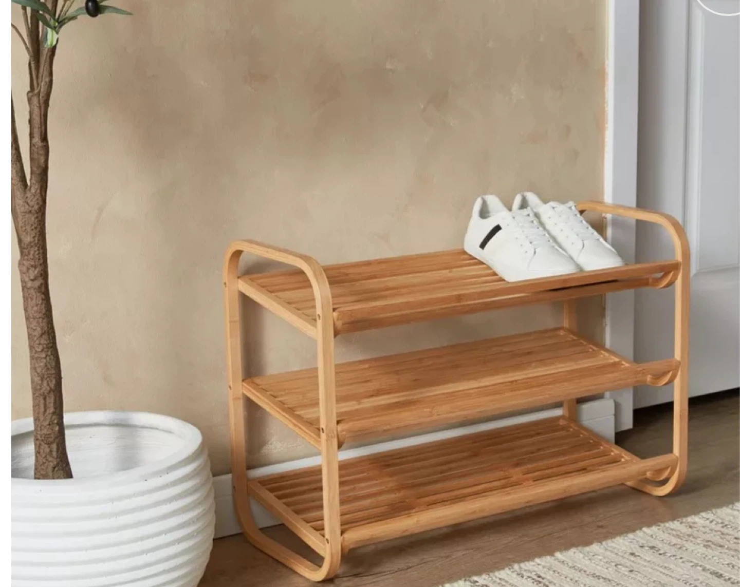 Bamboo shoe rack excellent condition - photo 3