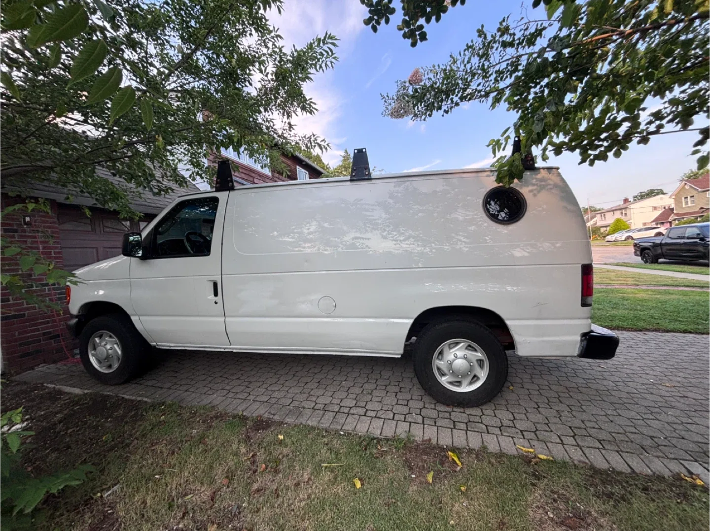 Ford e250 2007 127k miles image indicator(4)