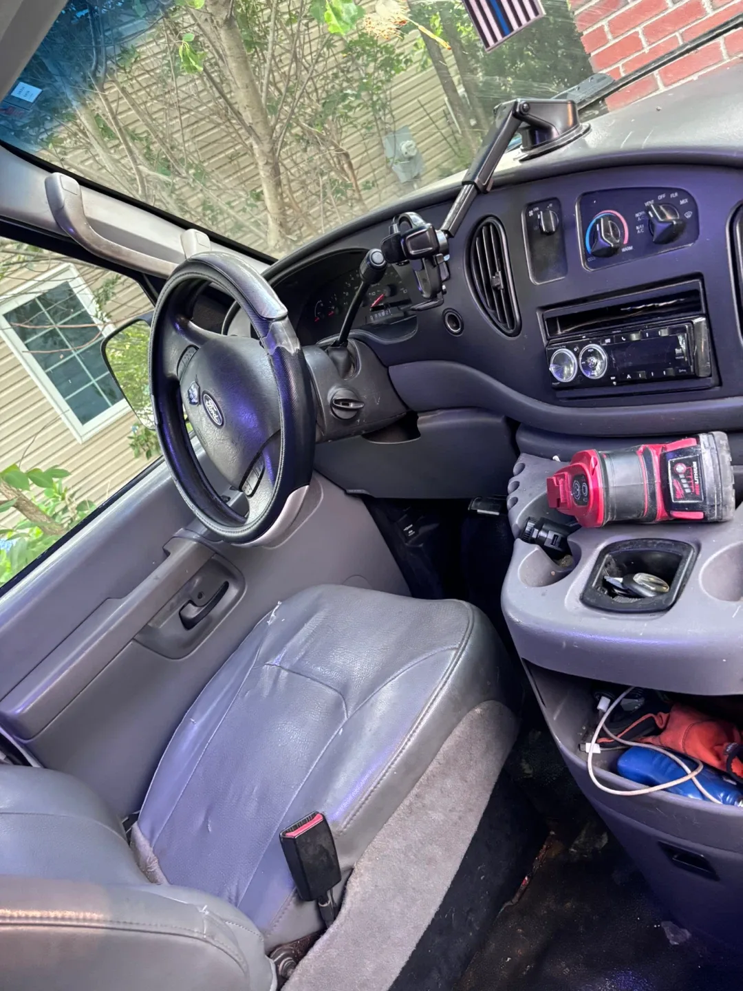 Ford e250 2007 127k miles image indicator(9)