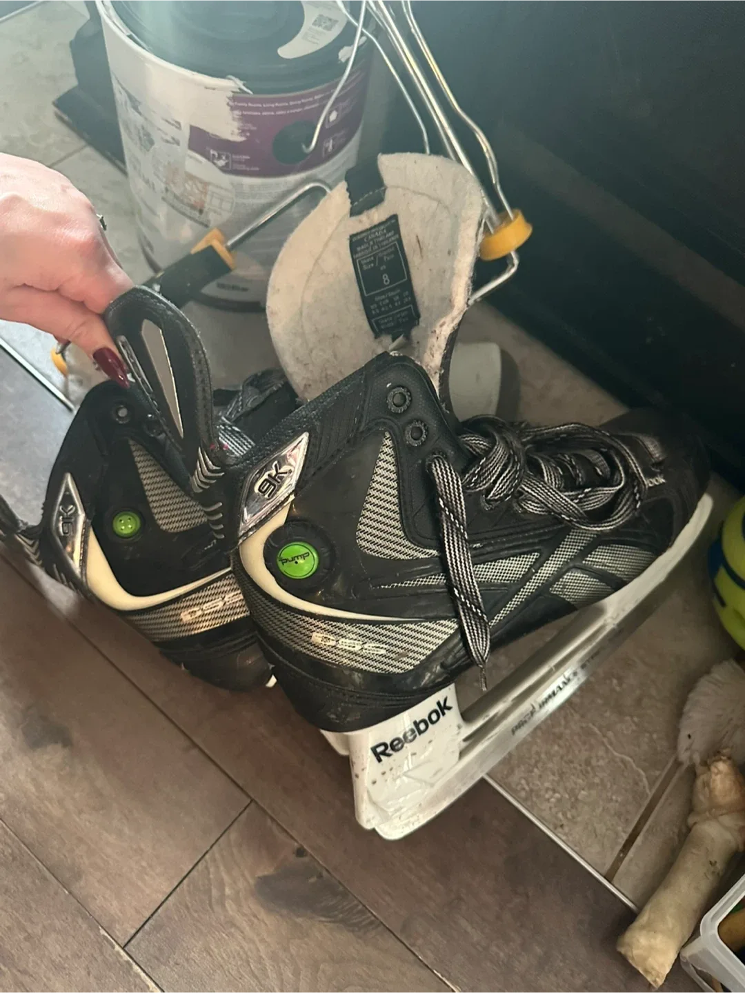 Reebok Ice Hockey Skates - Size 8 image indicator(2)