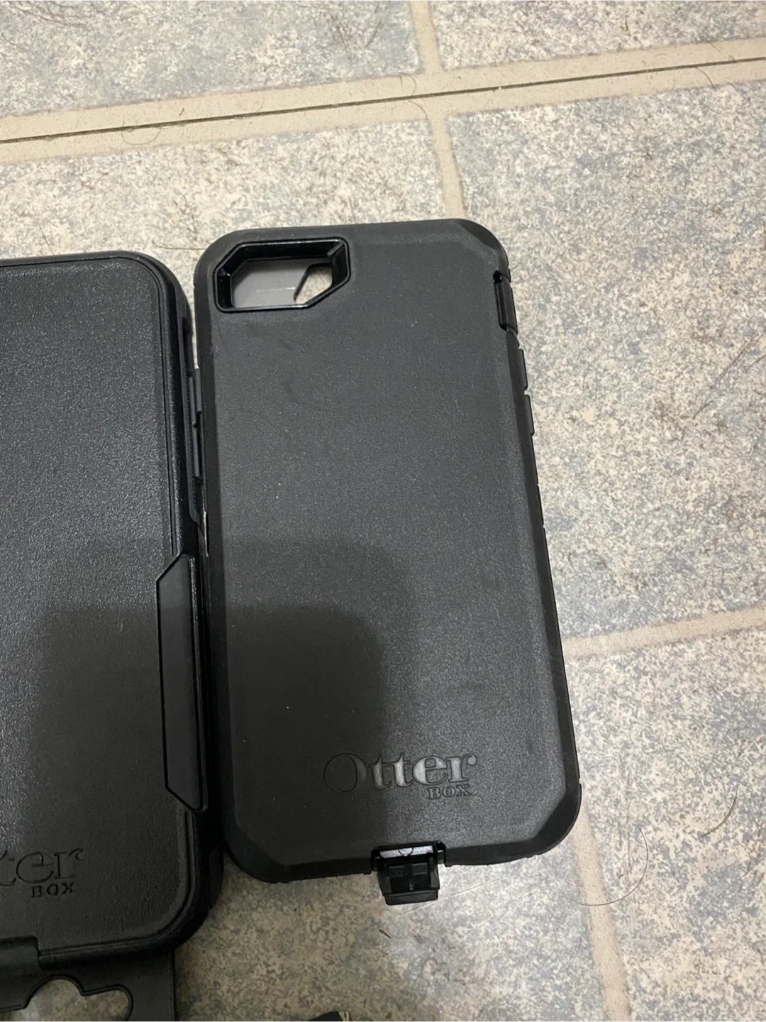 Variety of iPhone Cases - Otterbox, Platinum, Speck & More! image indicator(6)