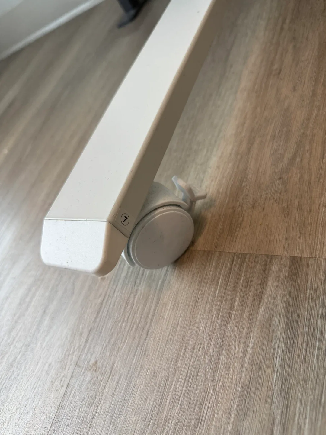 BEXEVUE Standing Desk 55 x 28 inch Maple image indicator(3)