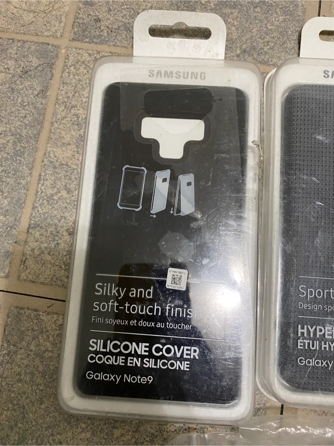 Samsung and iphone Cases - New! image indicator(2)