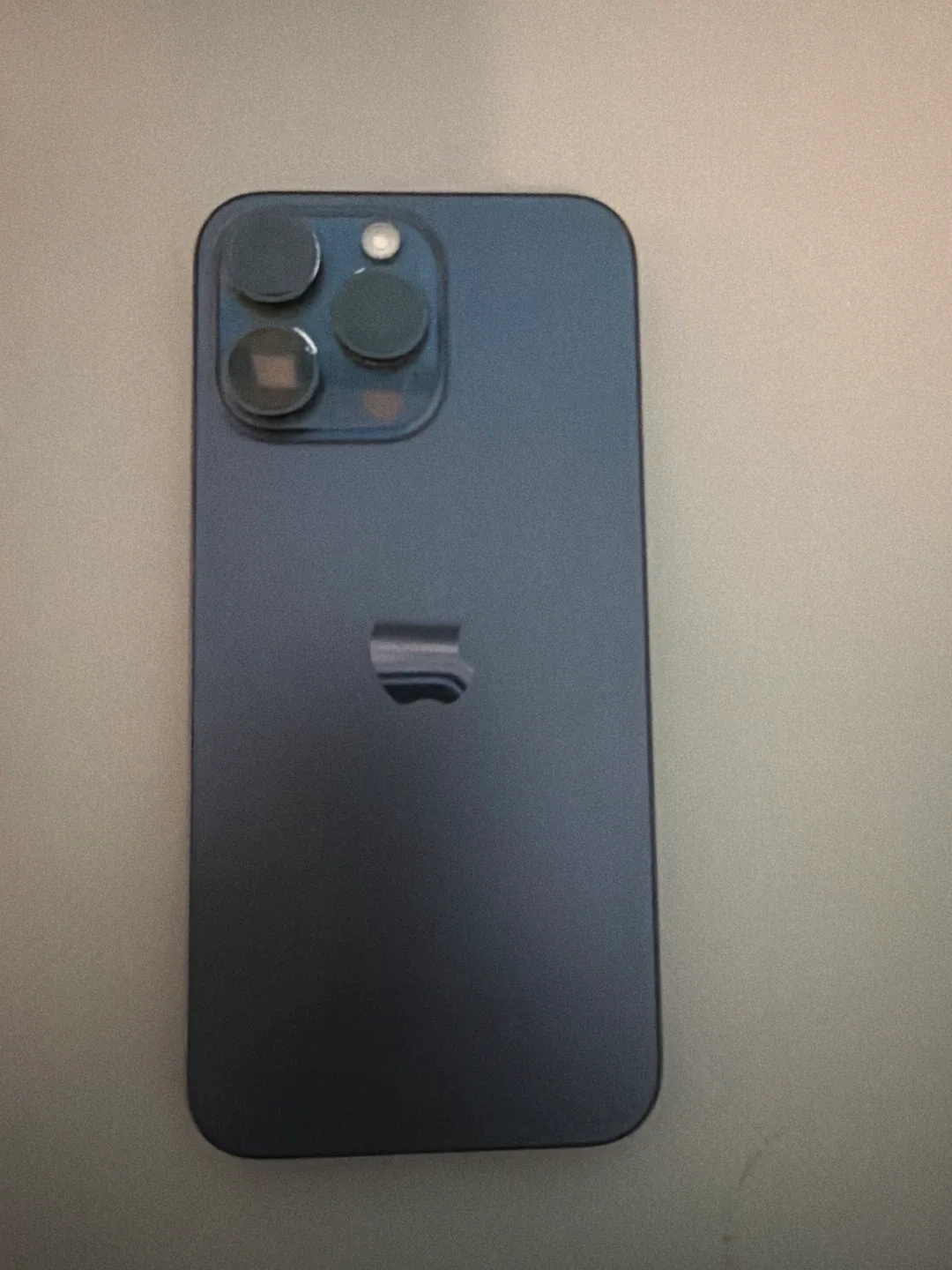 iPhone 15 Pro Max Blue