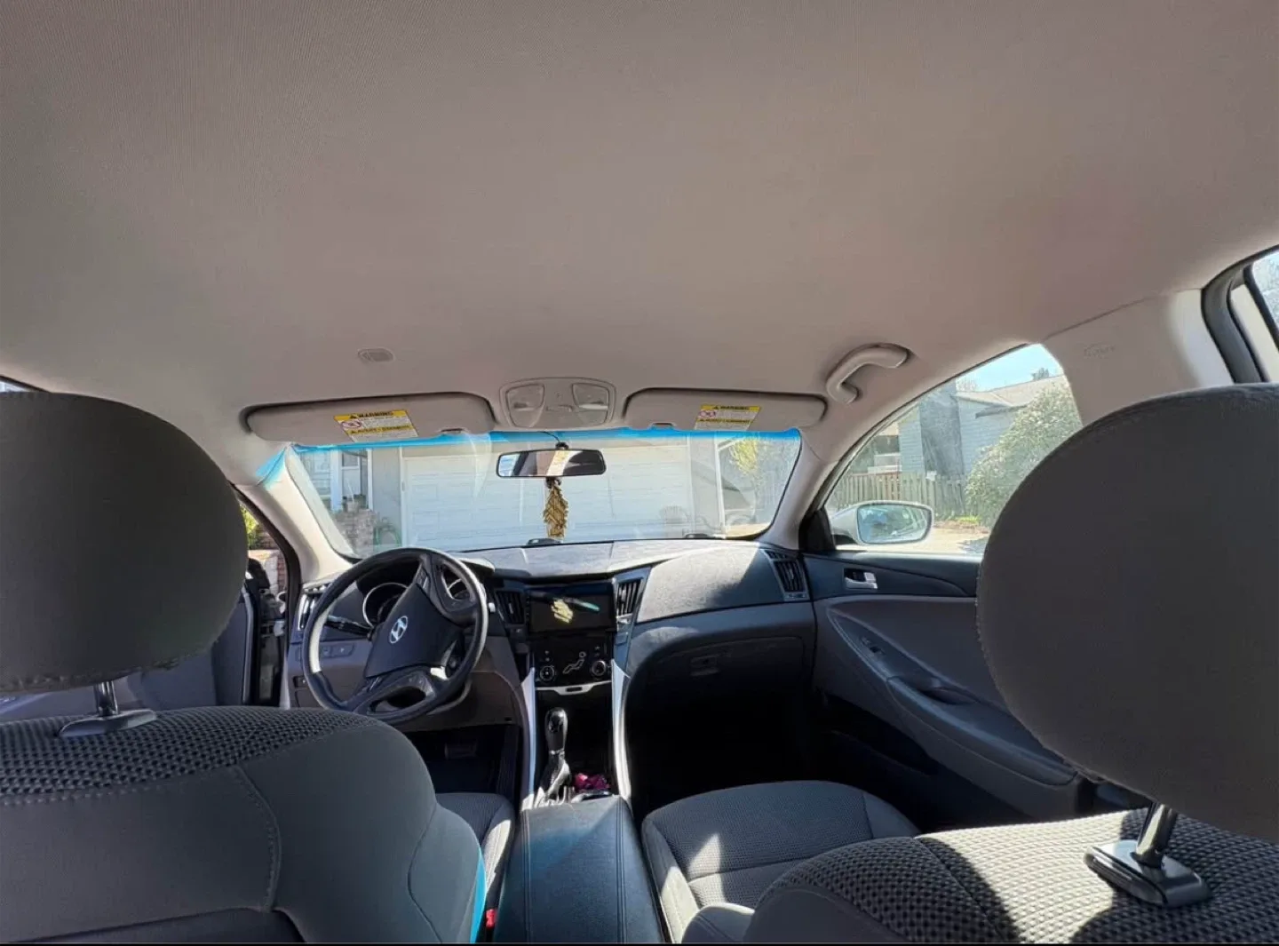 Hyundai Sonata - Silver Sedan 2013 image indicator(10)