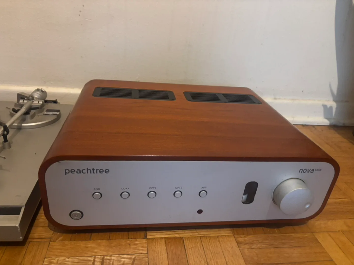 Mission Speakers, Technics Turntable, Peachtree Audio image indicator(4)