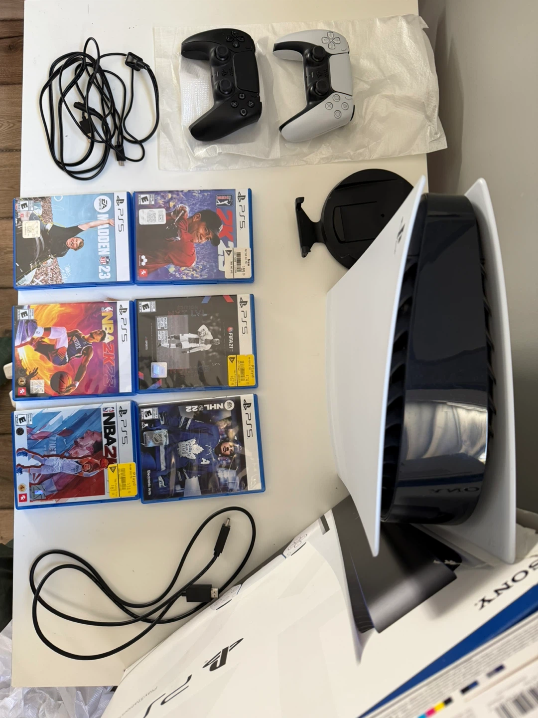 PlayStation 5 Console with Games and Accessories - photo 3