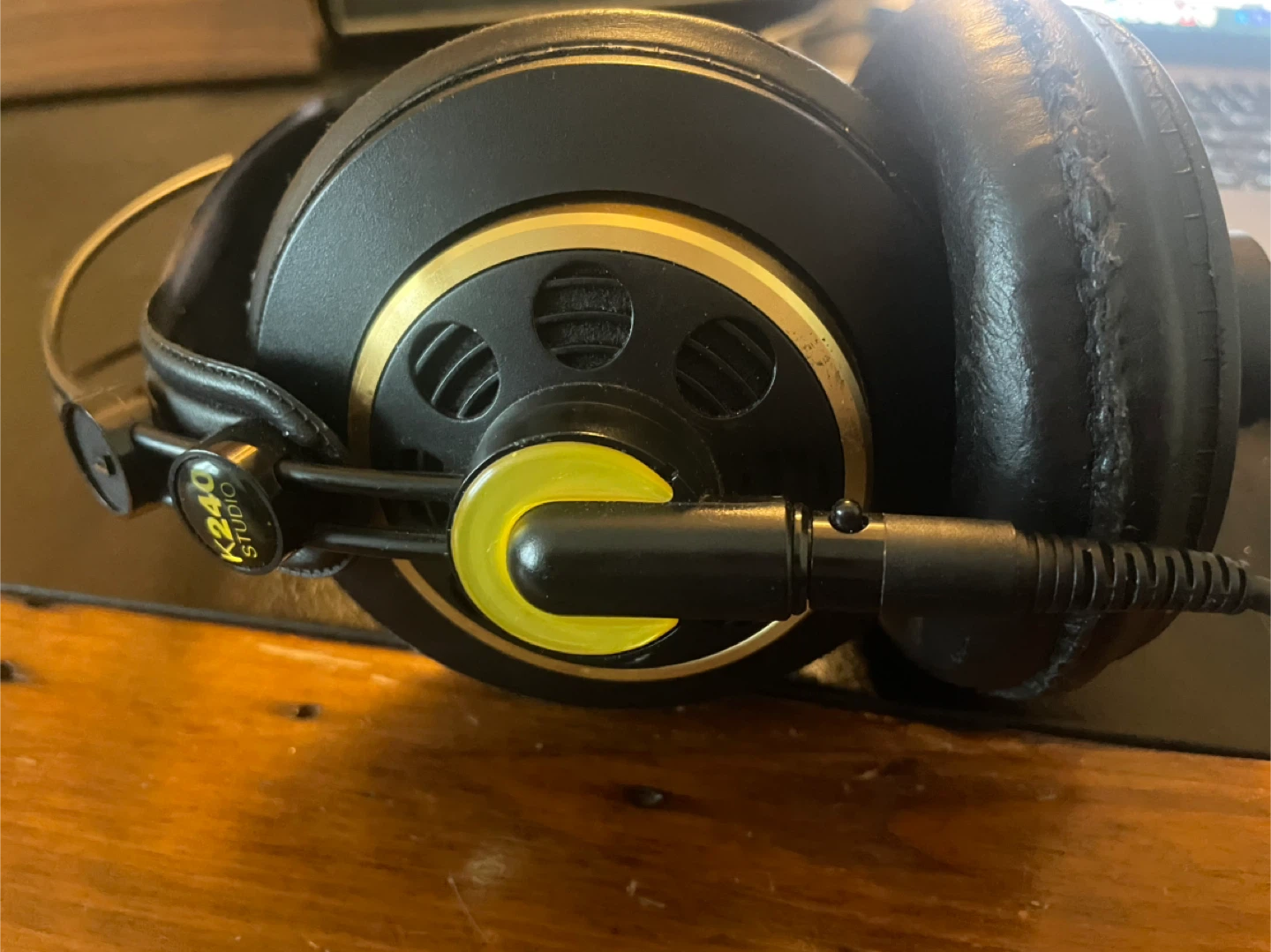 AKG K240 Studio Headphones - photo 3