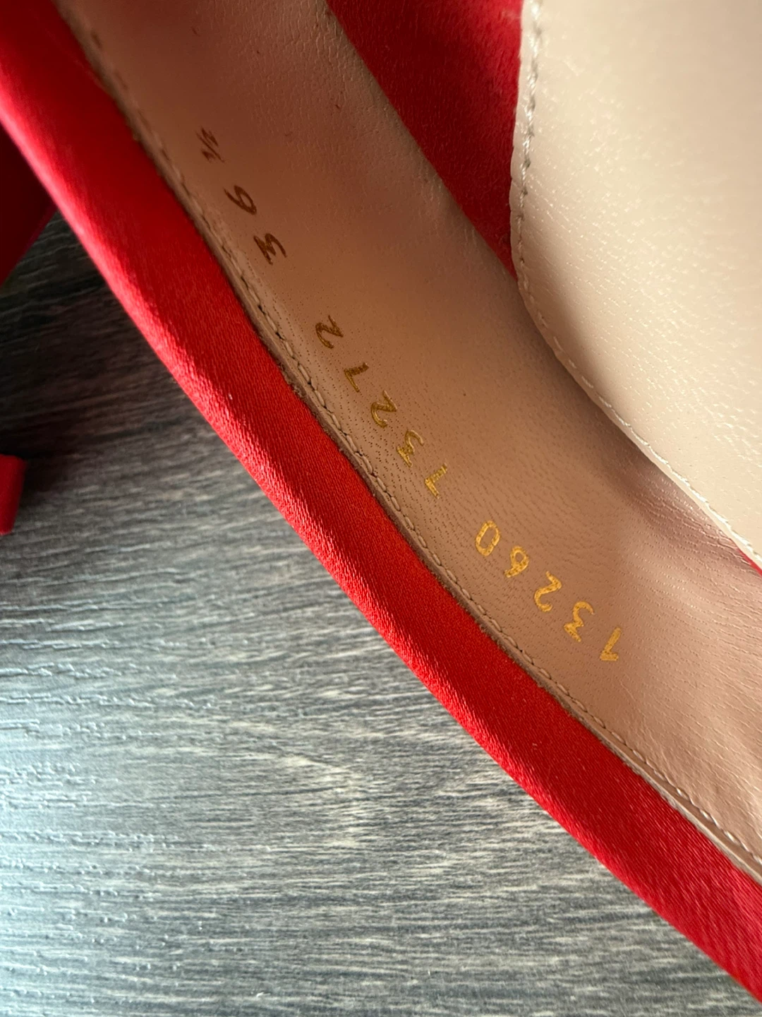 🆕 Gianvito Rossi Red Bow Heels - Size 36.5 - photo 4
