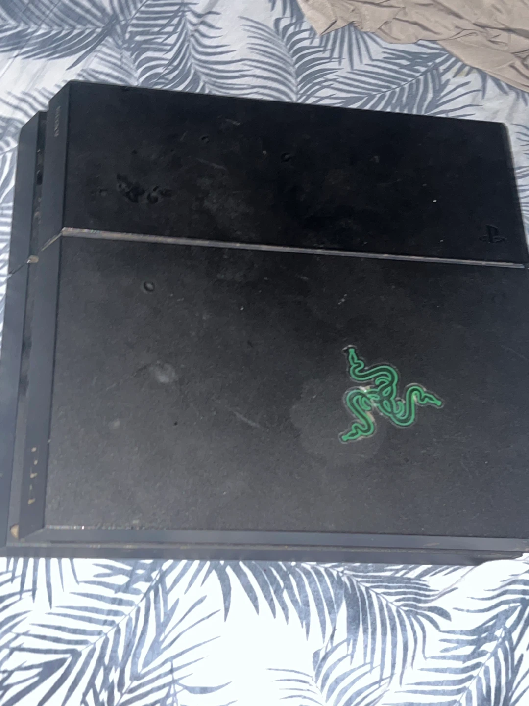 PlayStation 4 - photo 2