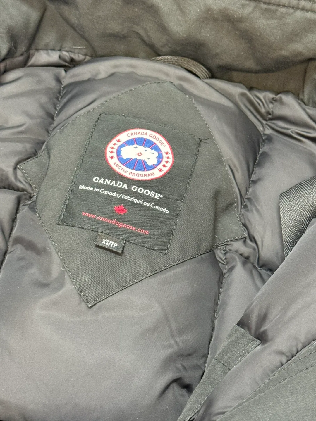 Canada Goose Parka - XS image indicator(2)