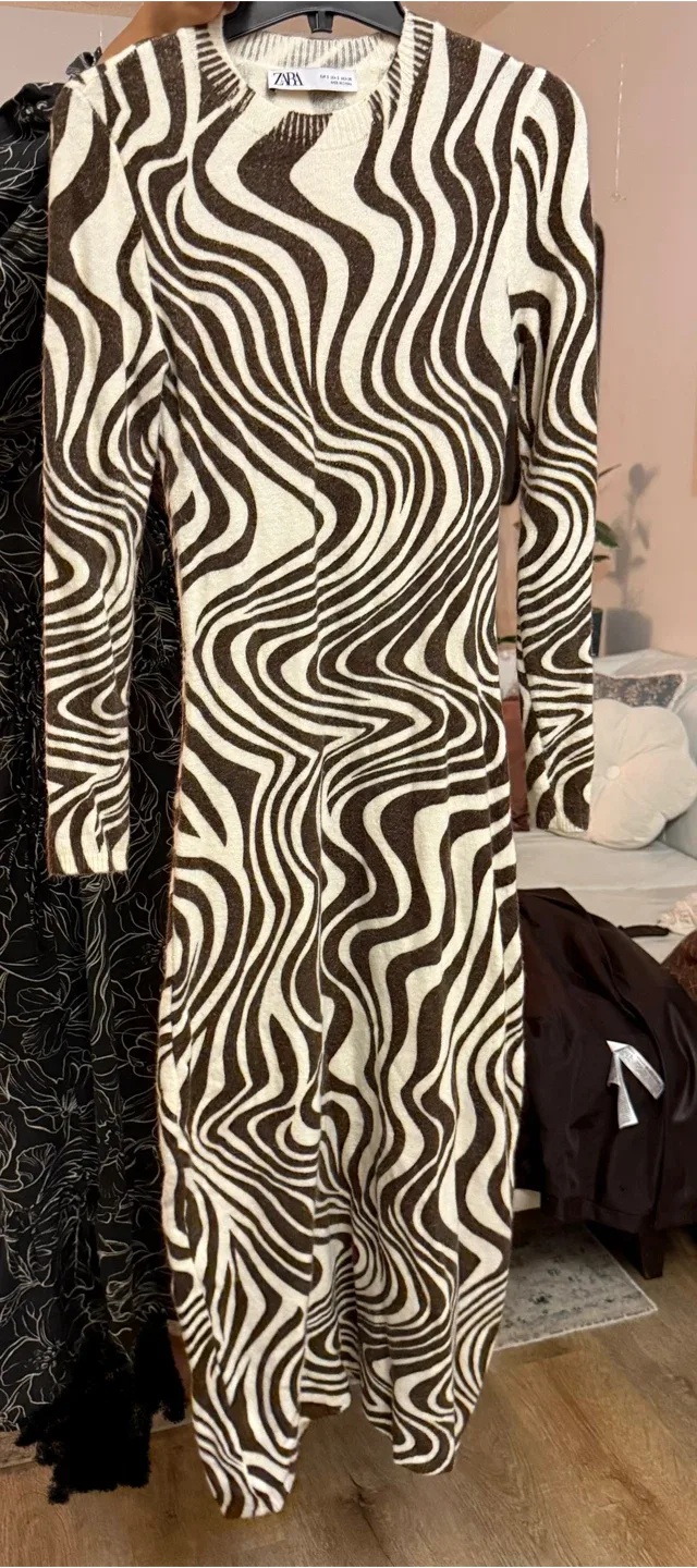 Zara Knit Dress - Size S