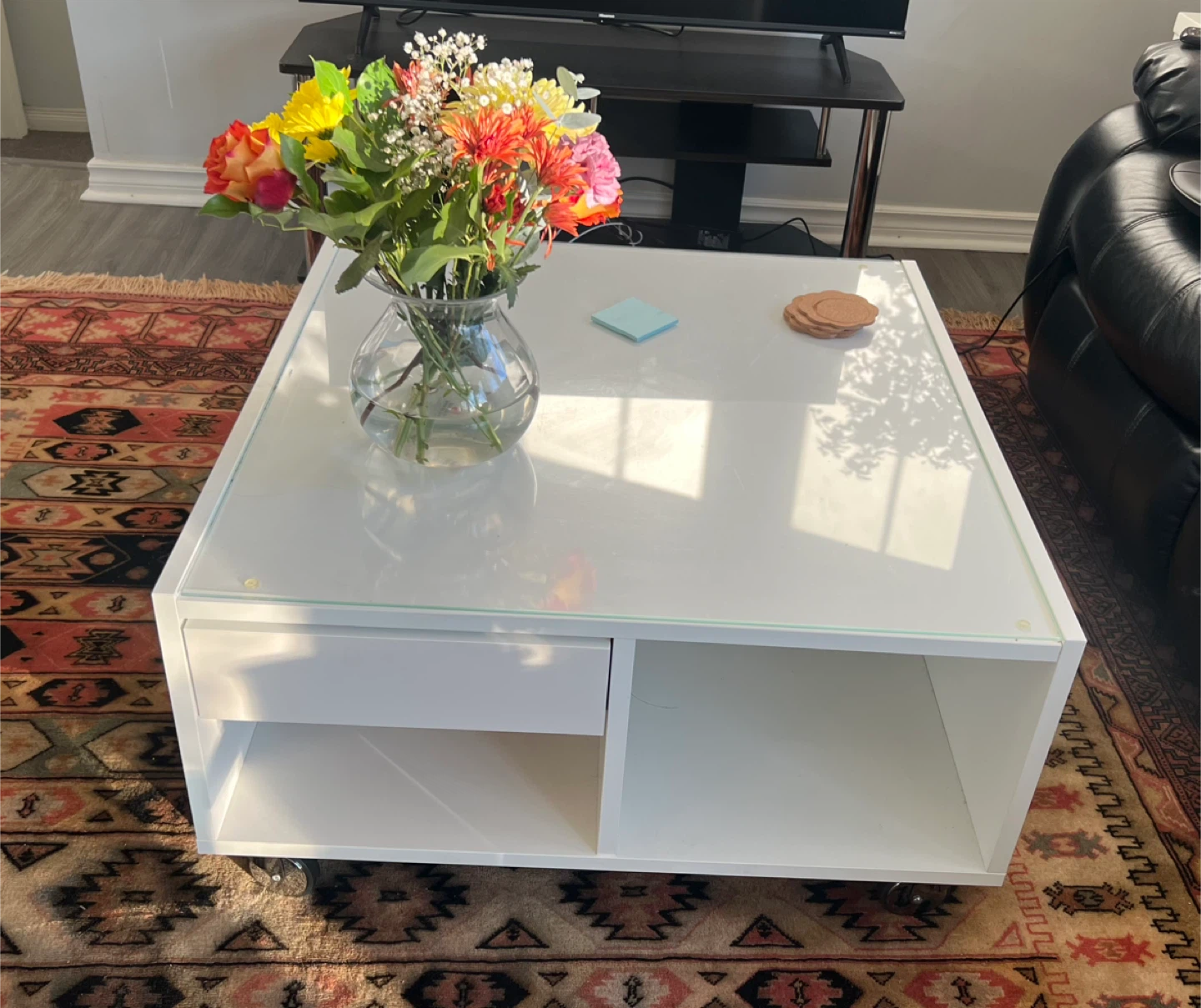 White Coffee Table with Glass Top - photo 3