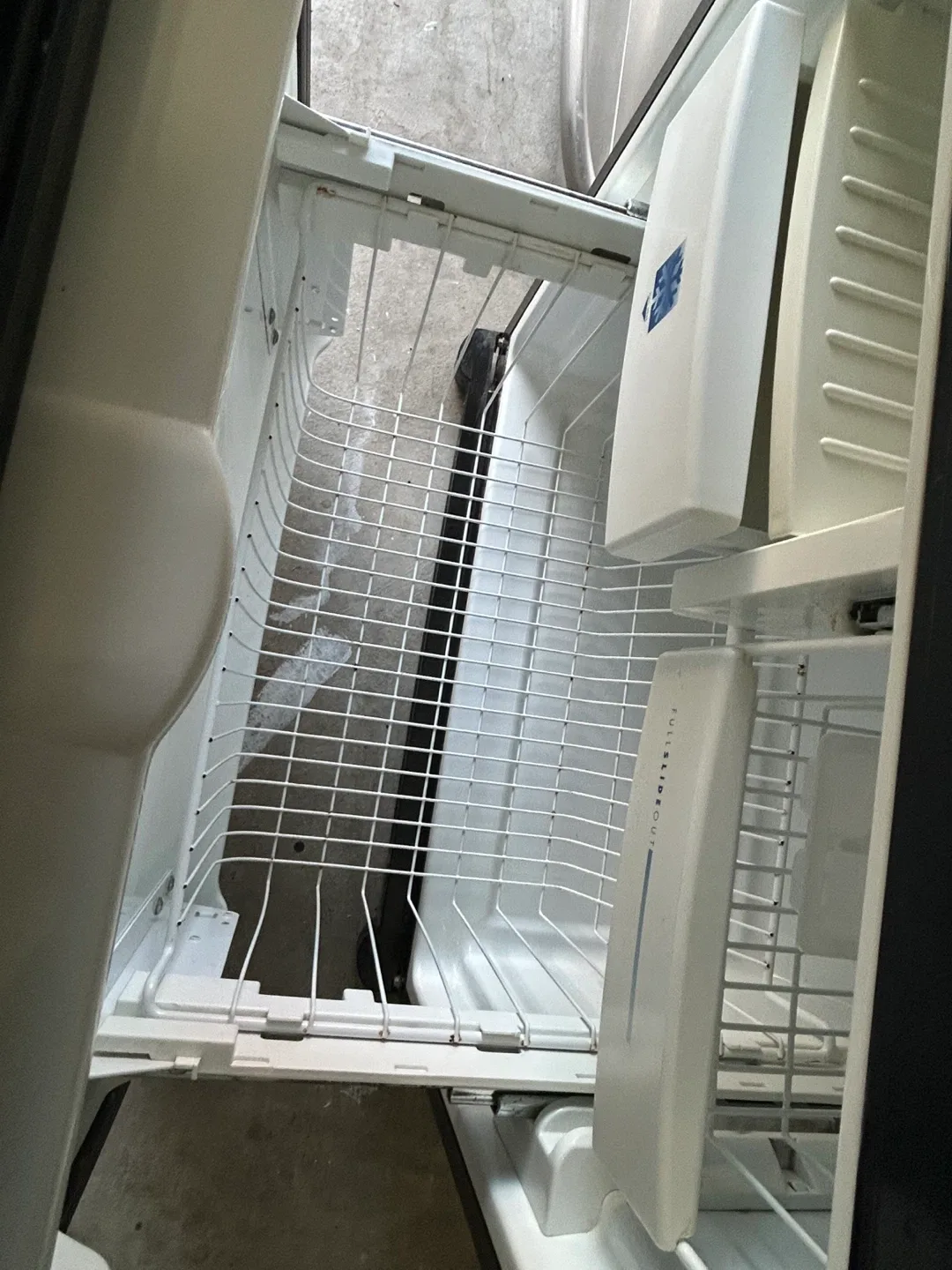 Frigidaire Stove And Refrigerator image indicator(4)