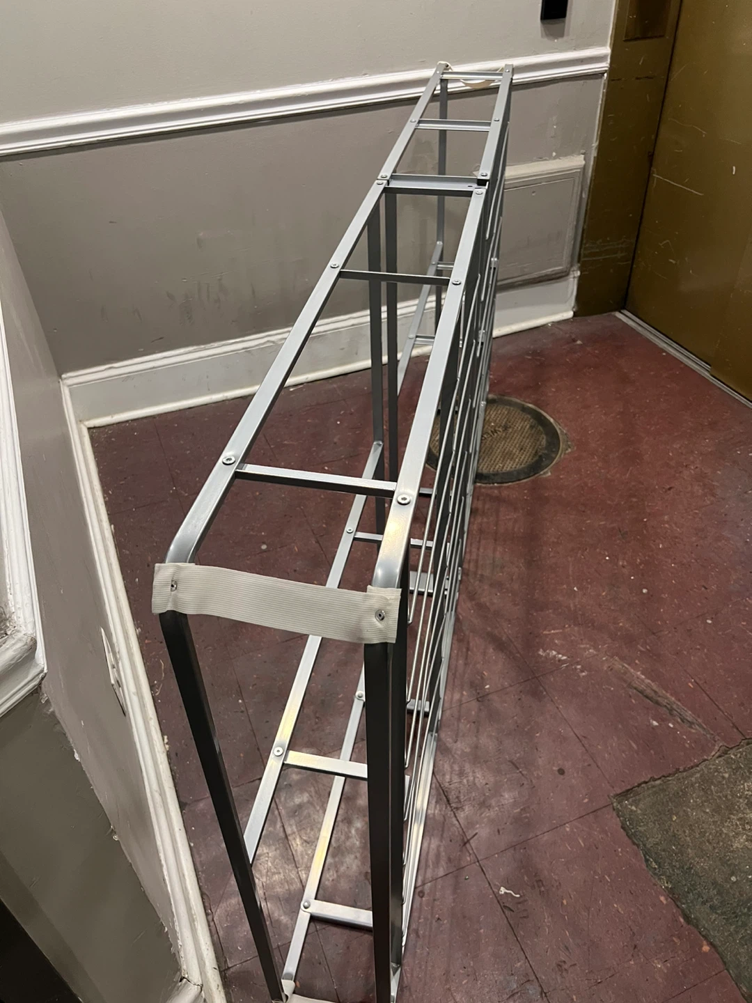 Metal Folding Bed Frame - Twin sizes Great Condition! - photo 3
