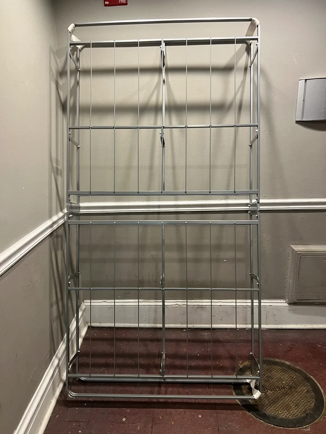 Metal Folding Bed Frame - Twin sizes Great Condition! image indicator(2)