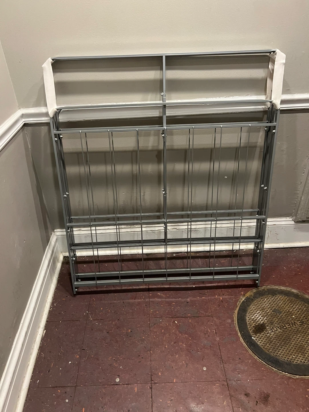 Metal Folding Bed Frame - Twin sizes Great Condition! - photo 4