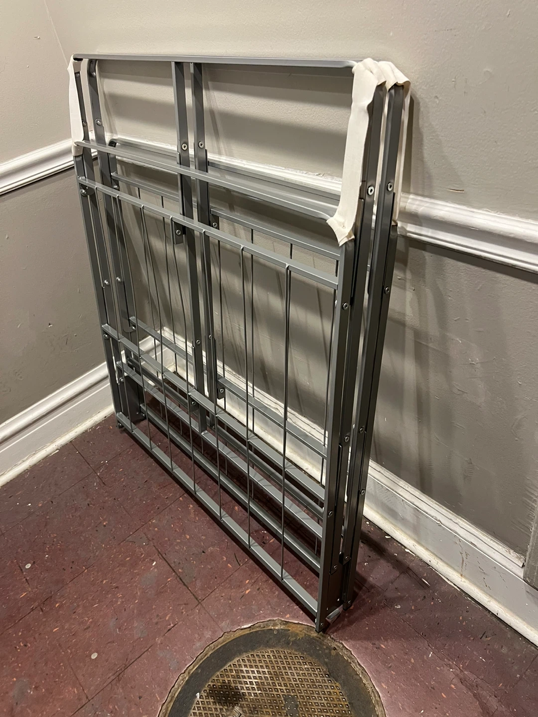 Metal Folding Bed Frame - Twin sizes Great Condition! - photo 5