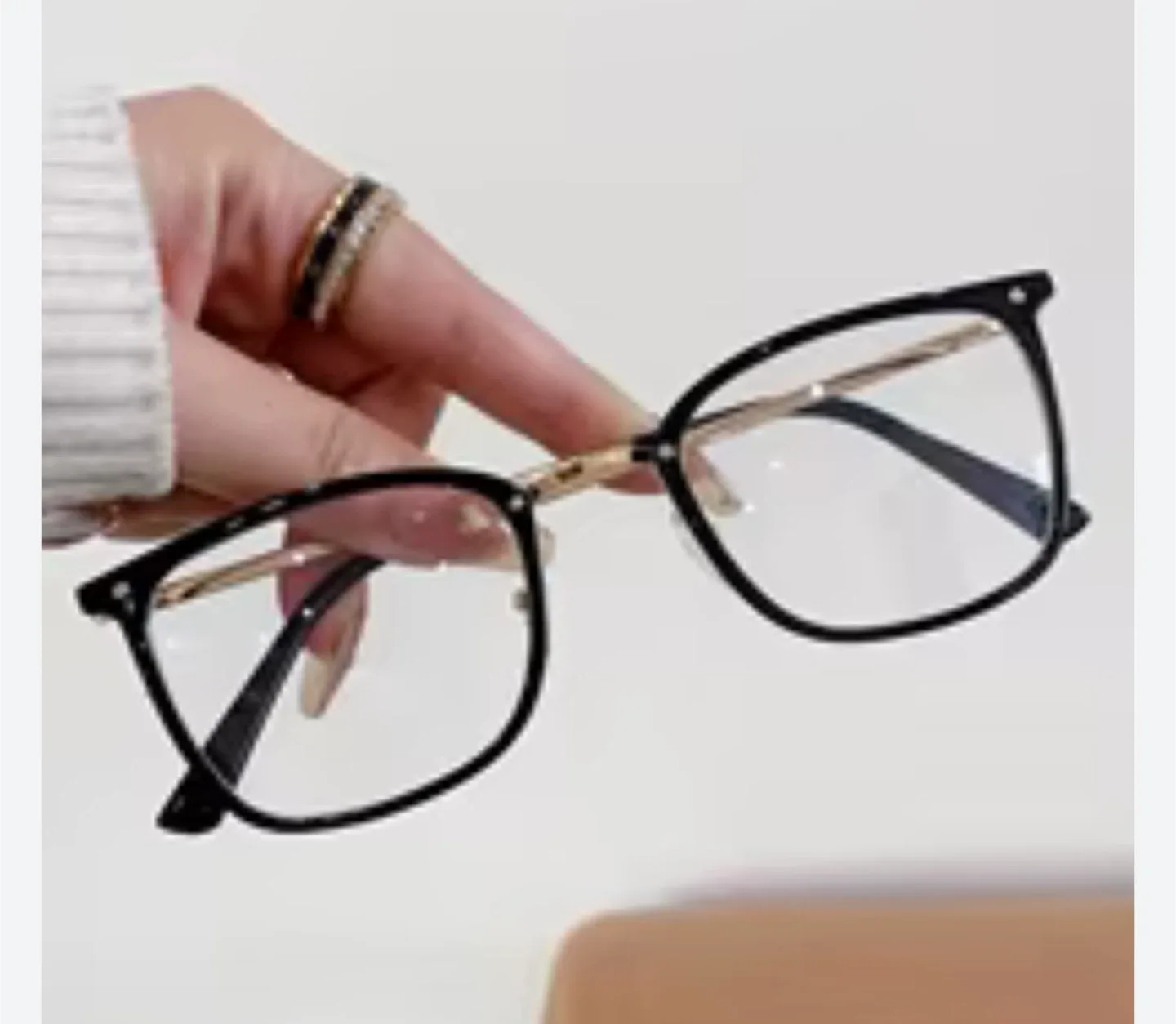 Humars Black & Gold Glasses image indicator(5)