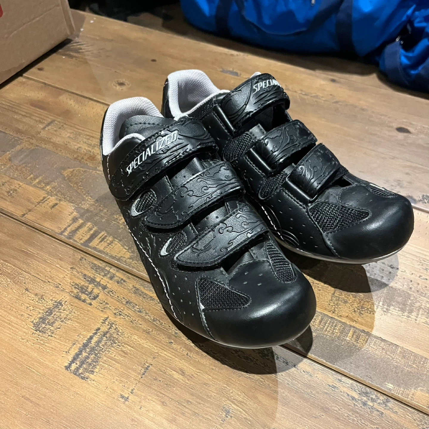 Specialized Cycling Shoes & Shimano 105 Pedals - photo 4
