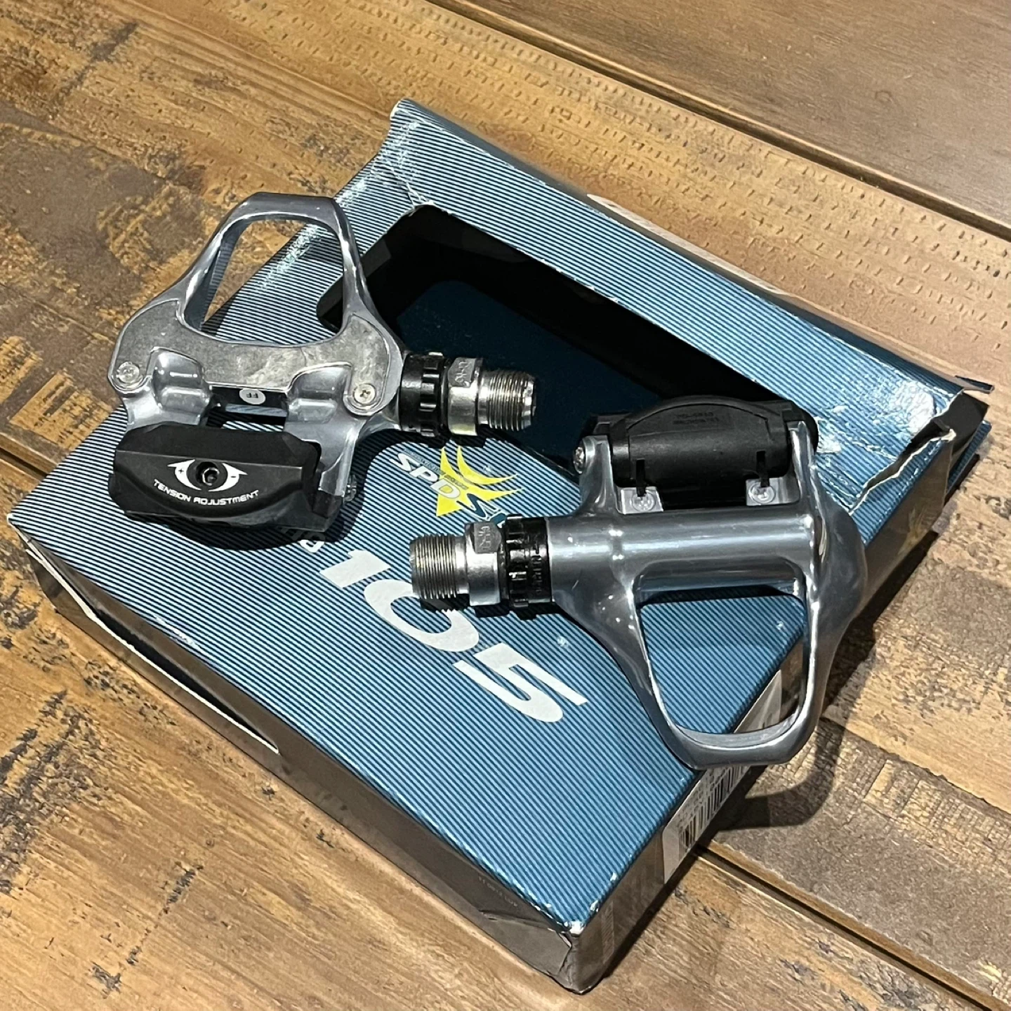 Specialized Cycling Shoes & Shimano 105 Pedals