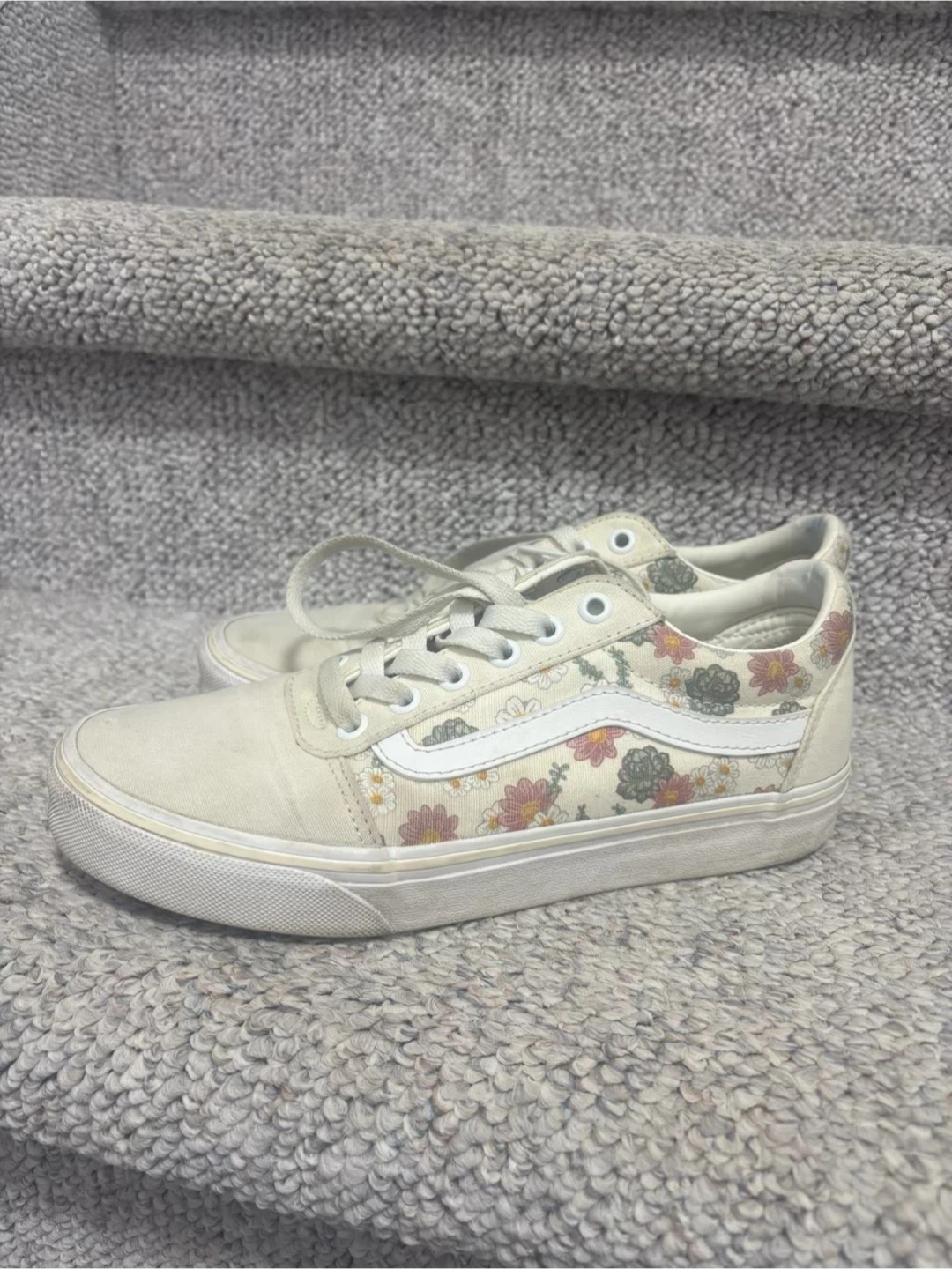 Vans Ward Floral Skate Shoes - Size 7