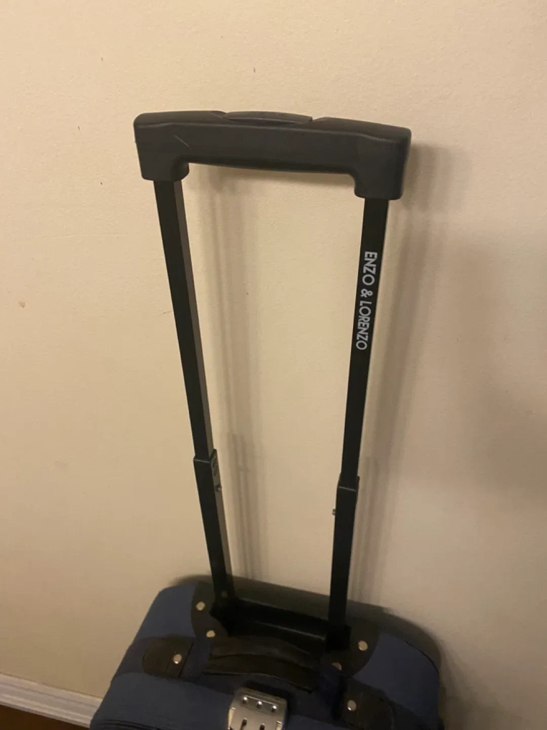 Enzo & Lorenzo Carry-on Suitcase - Blue image indicator(3)