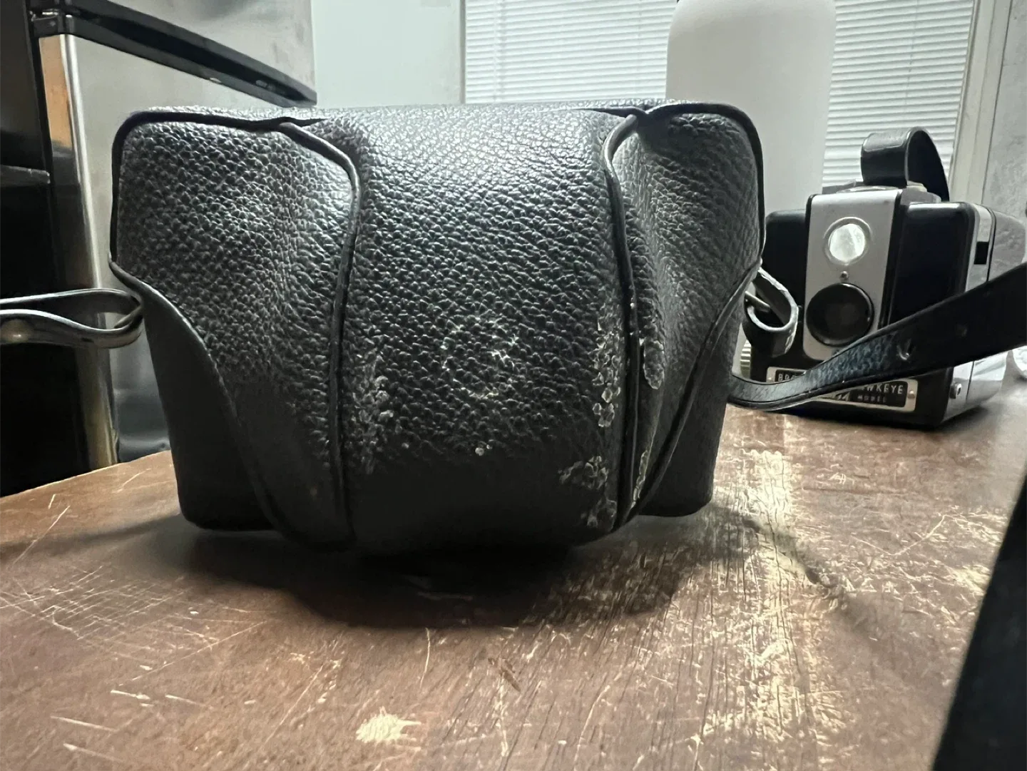 Keystone Auto Instant K1010 Camera w/ Case image indicator(3)