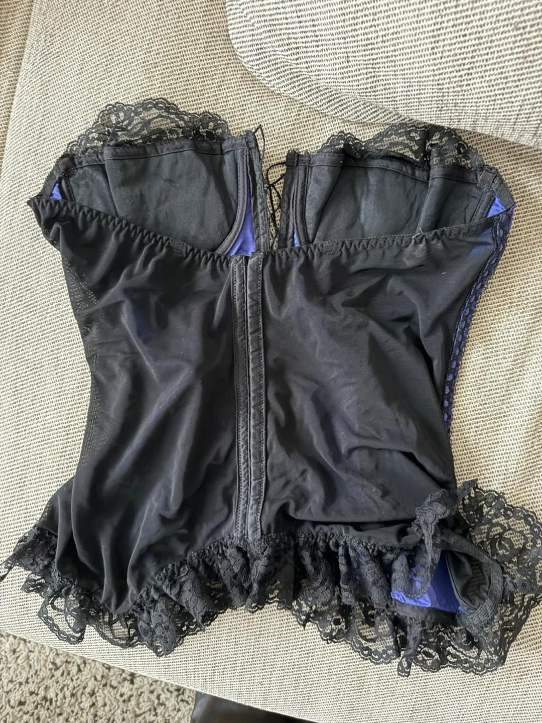 Vintage Lace Corset - Size 40C XL XXL Halloween Costune image indicator(2)
