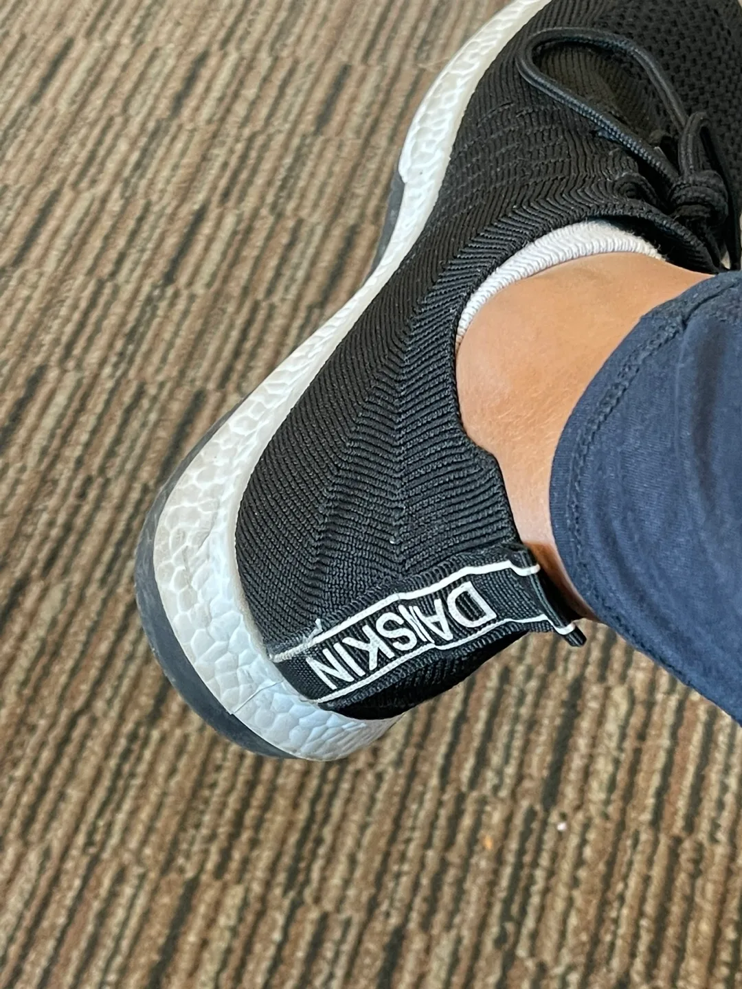 Daiskin Black Running Shoes image indicator(3)