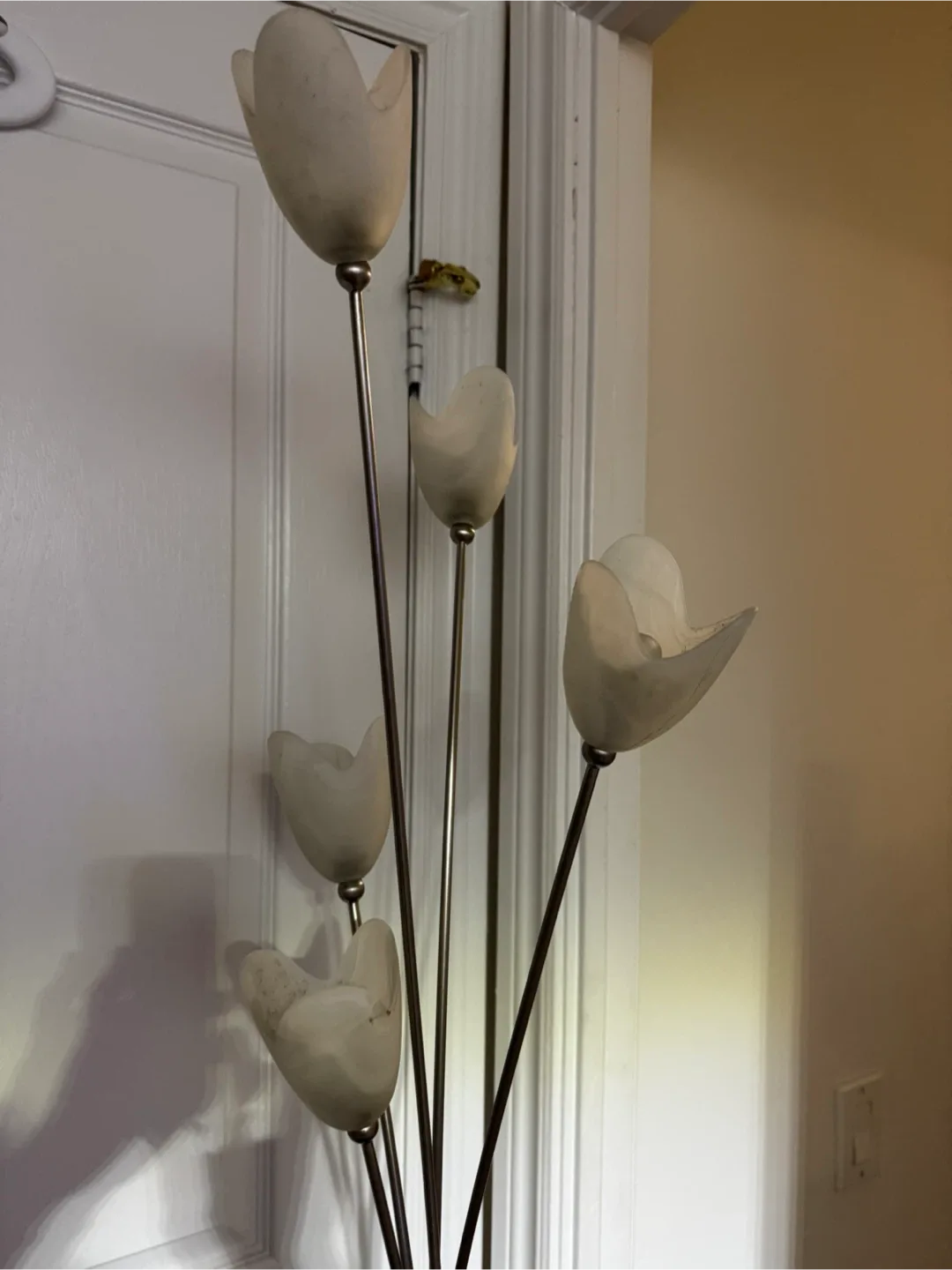Flower Floor Lamp thumbnail