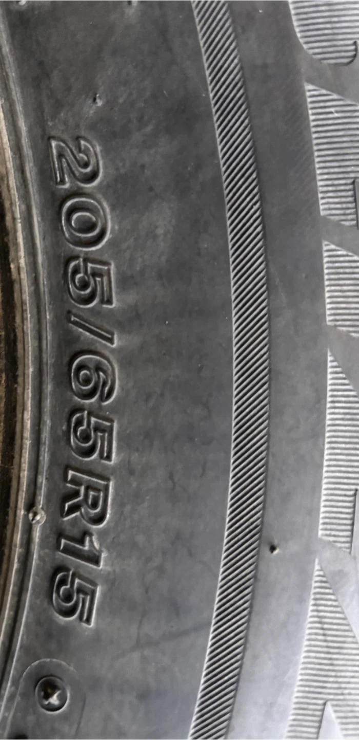 4 pneus d’hiver Bridgestone Blizzak 205/65R15 – excellent état - photo 4