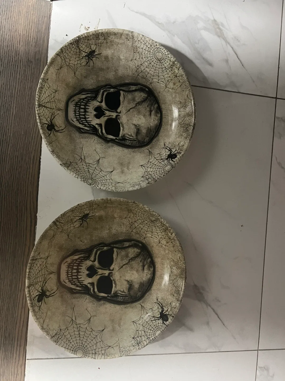 2pack Halloween Skull & Spiderweb Decorative 12” plastic Plates image indicator(3)