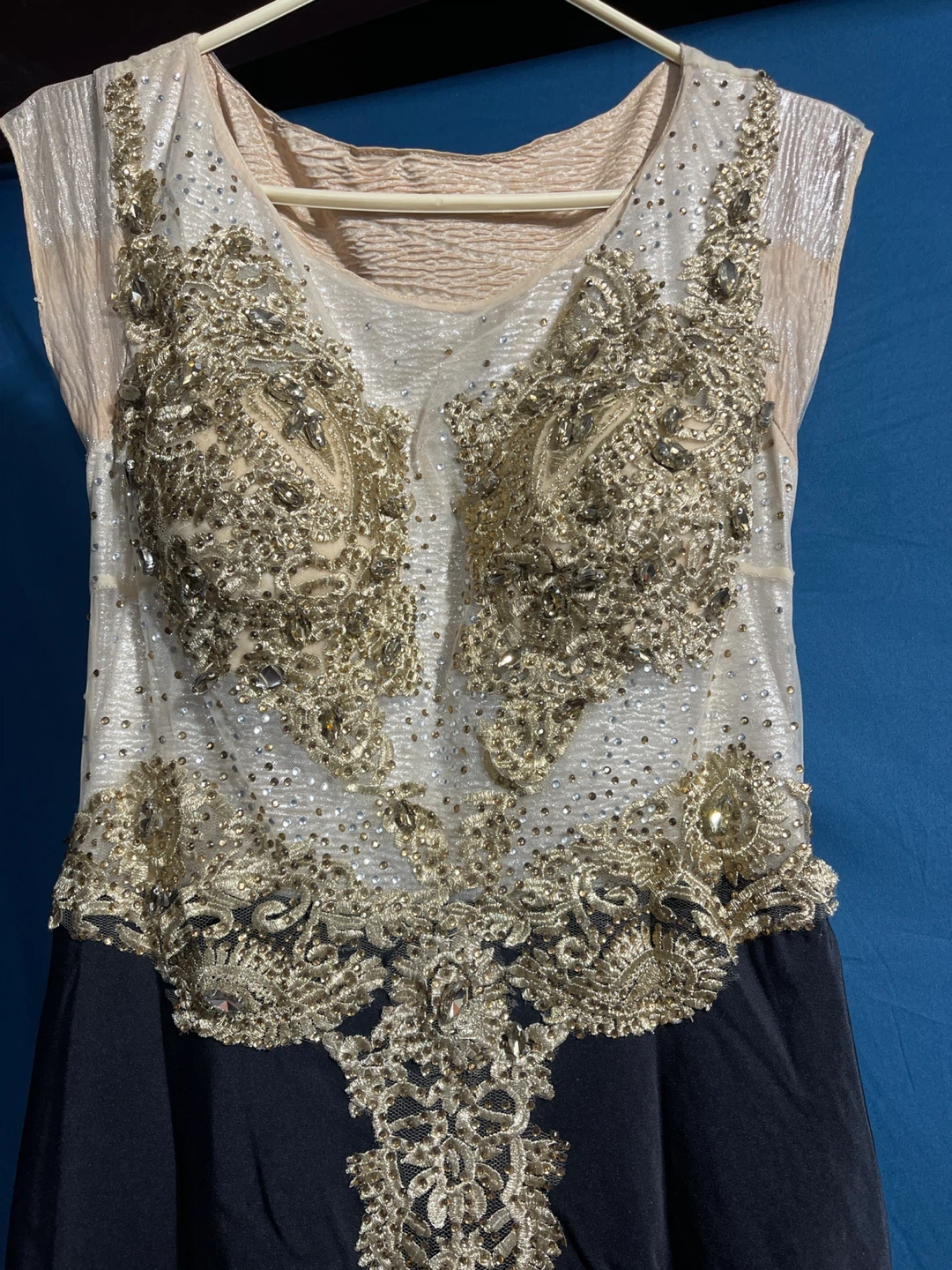 Elegant Black & Gold Embellished Dress - photo 4