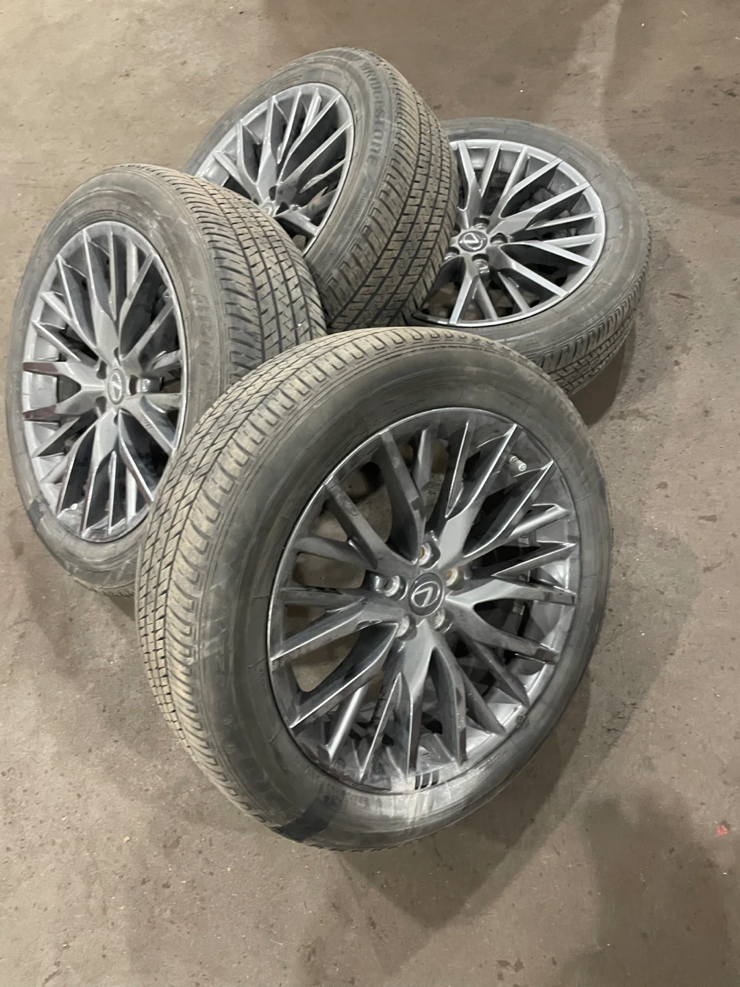 Lexus 235/55R20 102V M+S Tires & Rims - Set of 4
