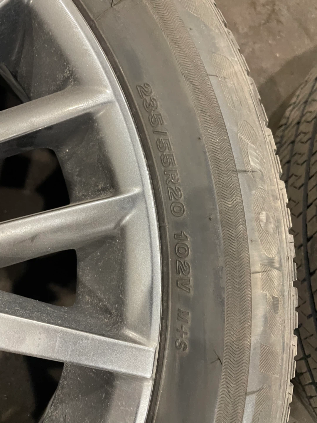 Lexus 235/55R20 102V M+S Tires & Rims - Set of 4 - photo 4