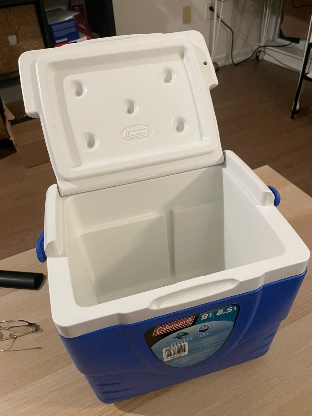 Coleman 9 qt Excursion Cooler - Blue image indicator(2)