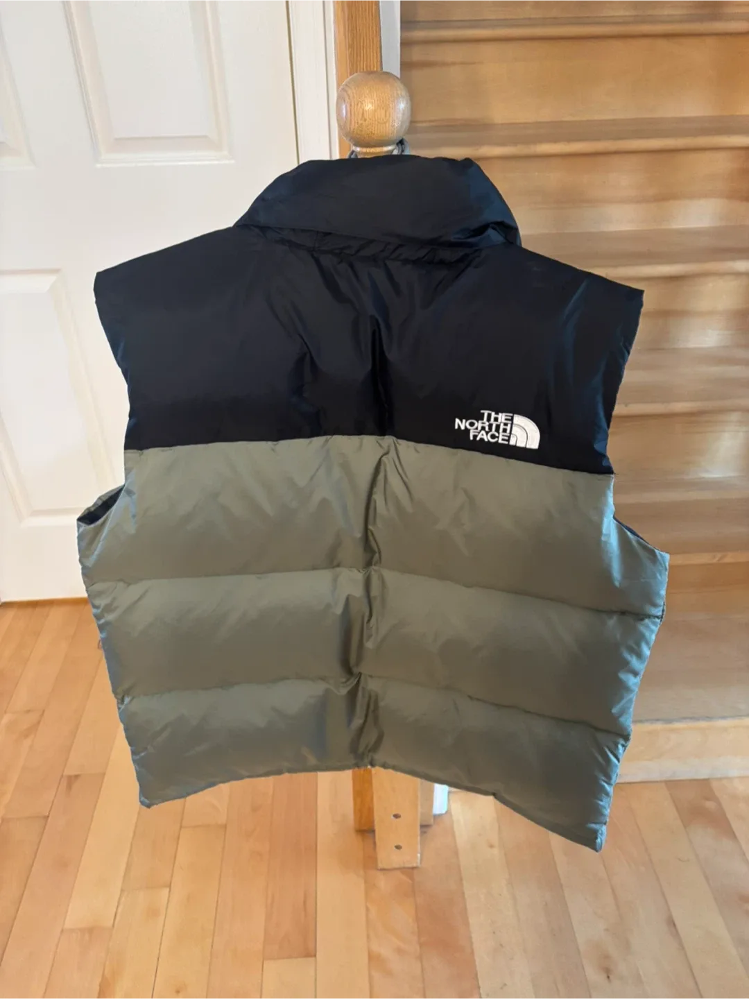 The North Face 700 Puffer Vest image indicator(2)