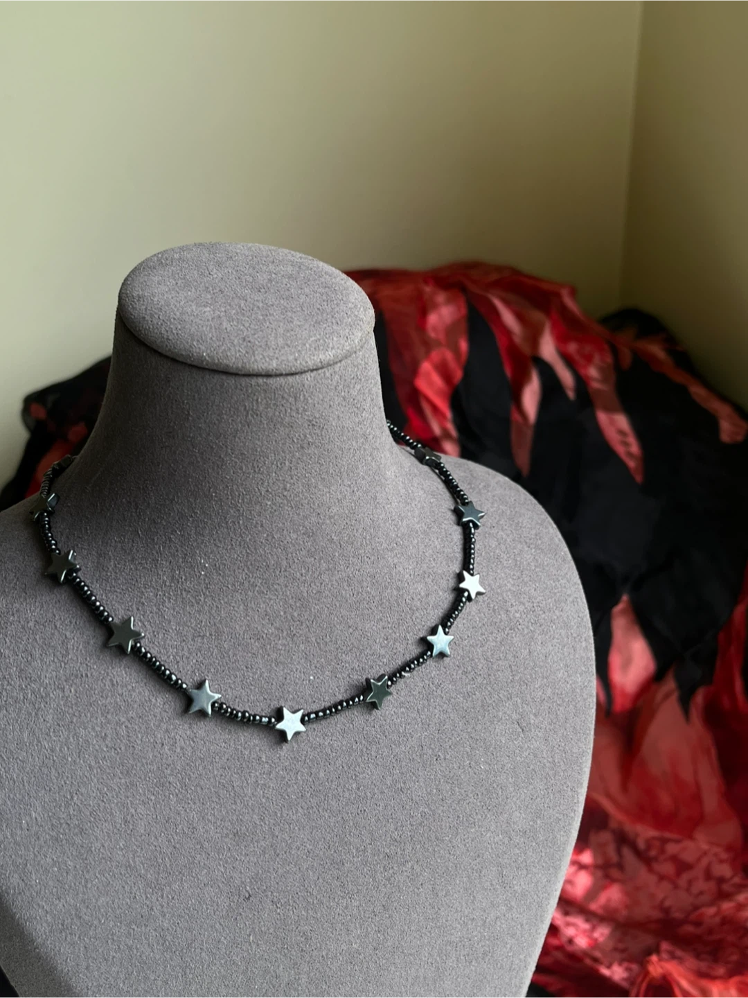 Star Beaded Necklace Choker - Black