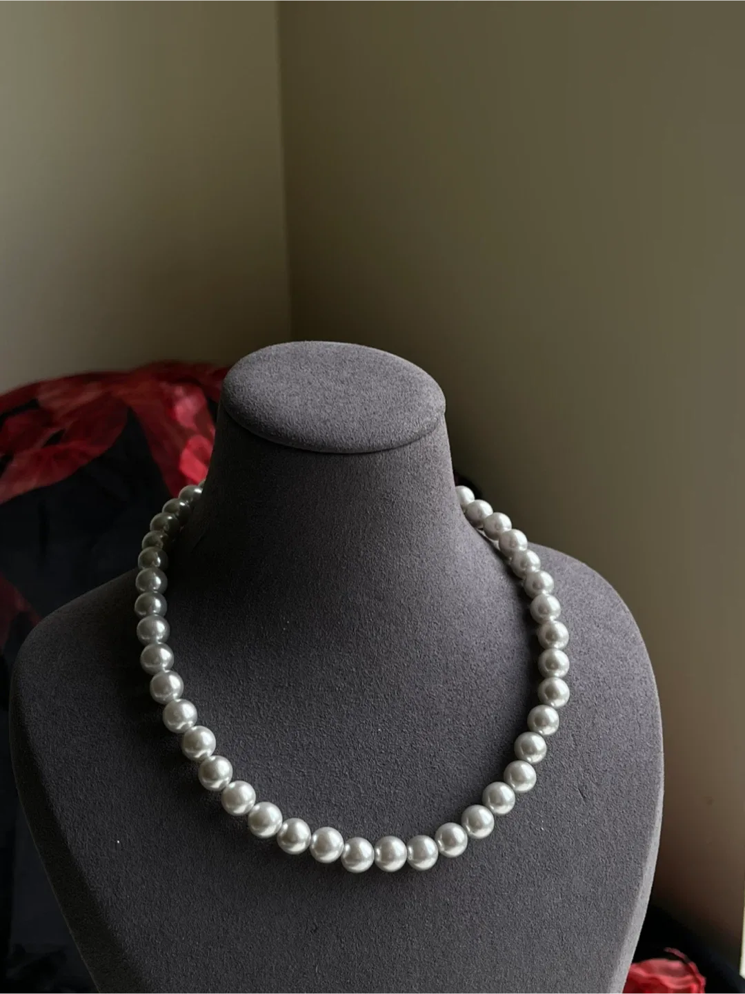 Big Pearl Necklace Choker thumbnail