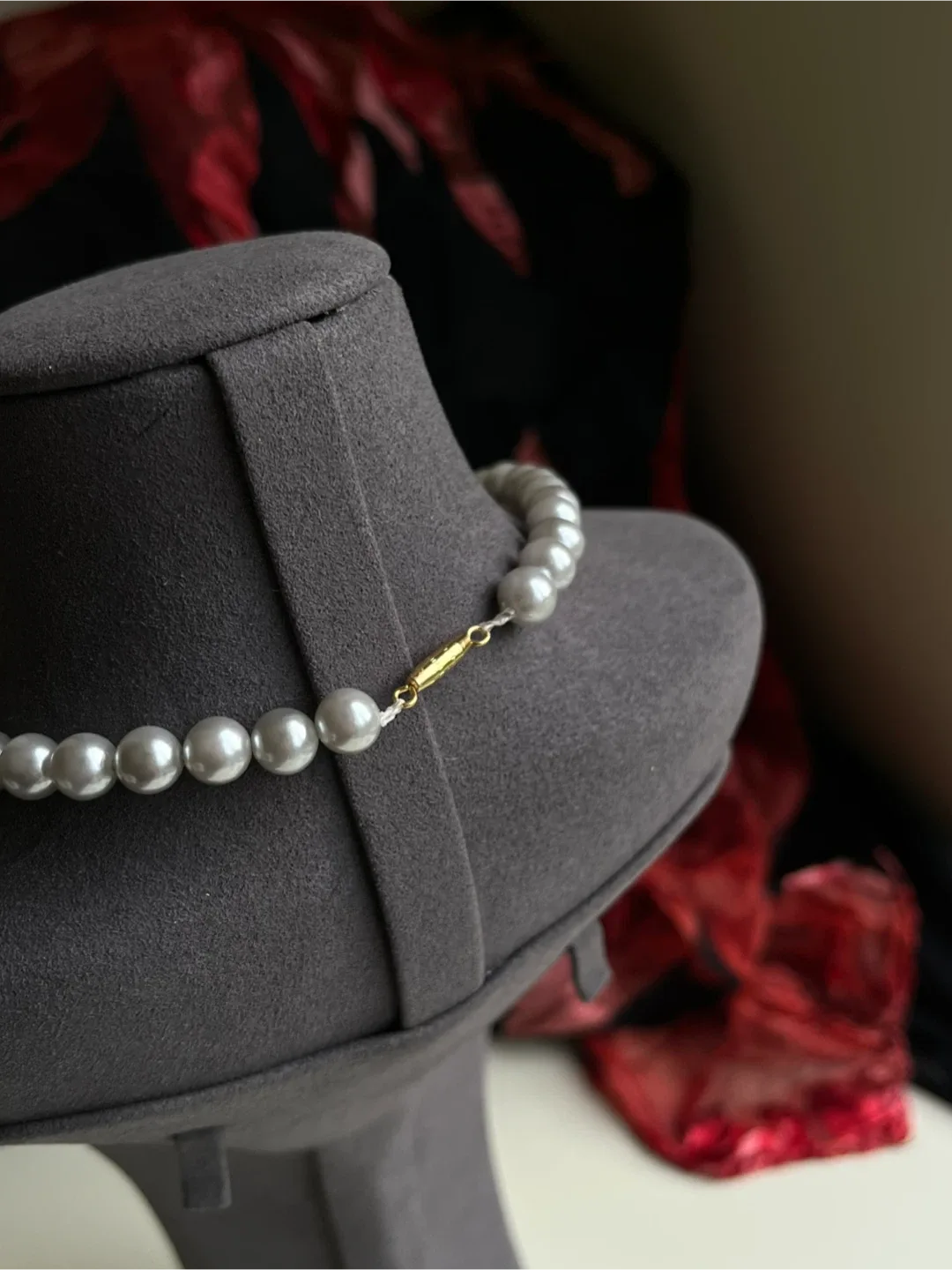 Big Pearl Necklace Choker image indicator(2)